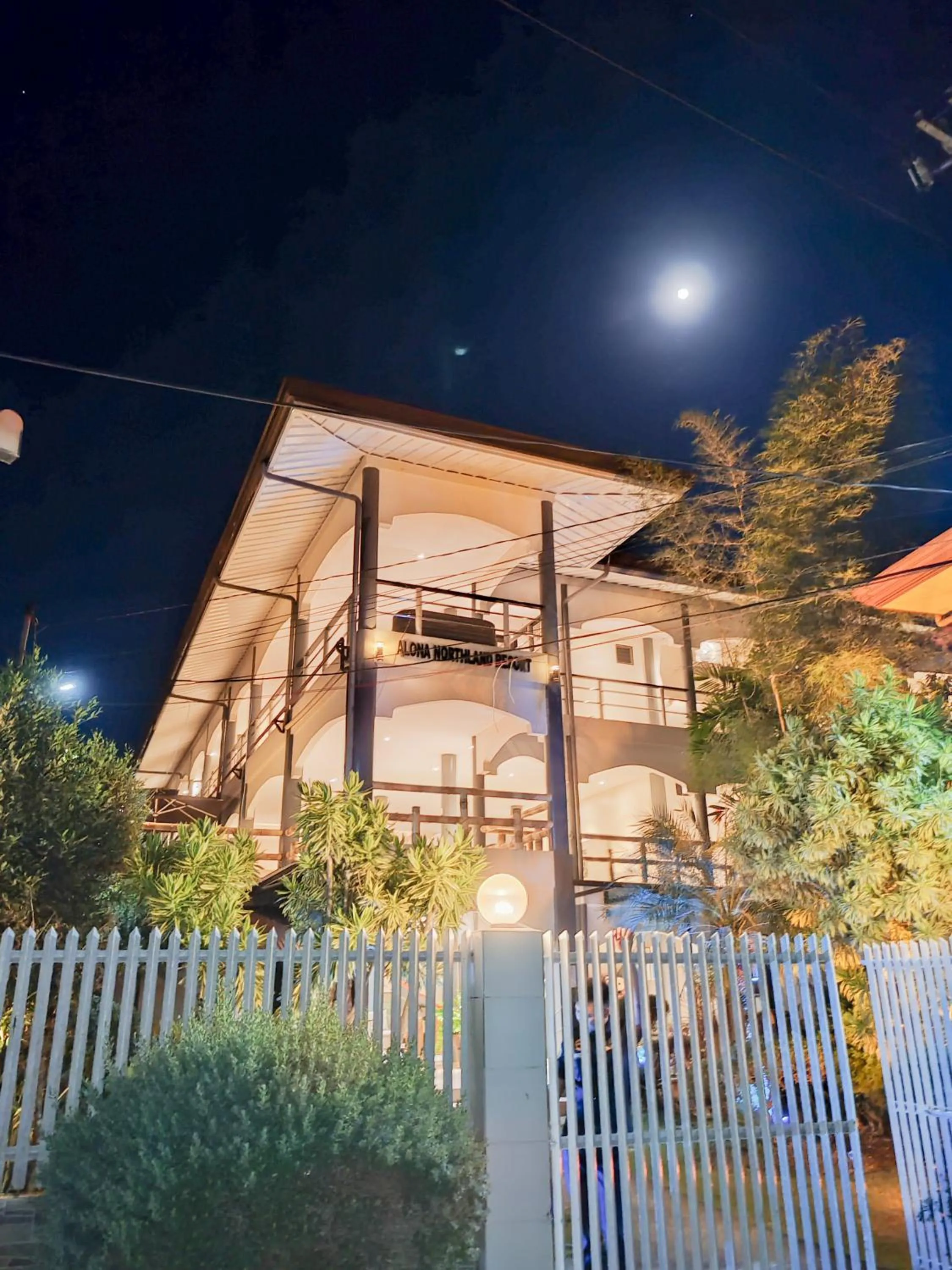 Property building in Alona Northland Resort