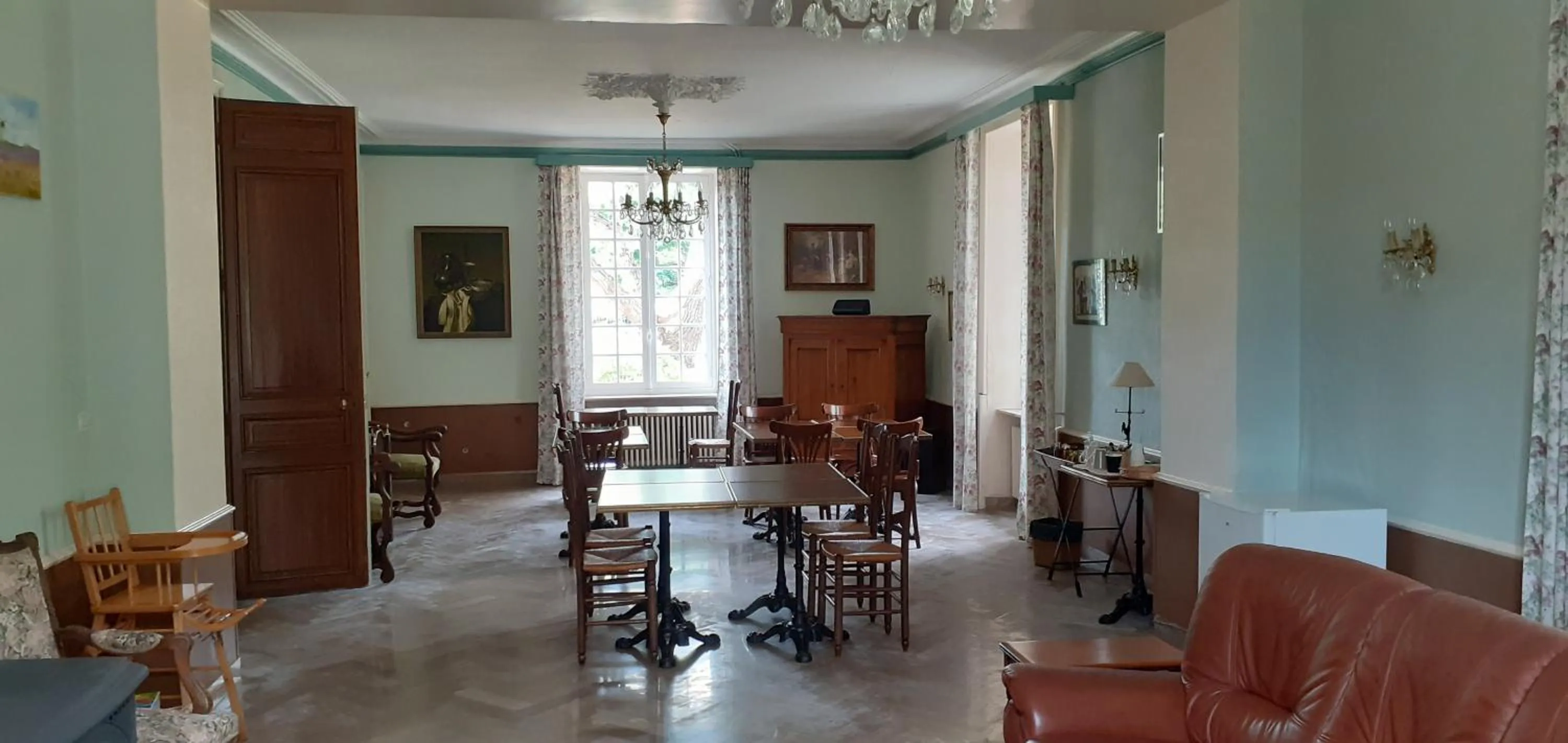 Dining area in Château des Bretonnières sur vie - Maison d'hôtes et gîte 4 personnes