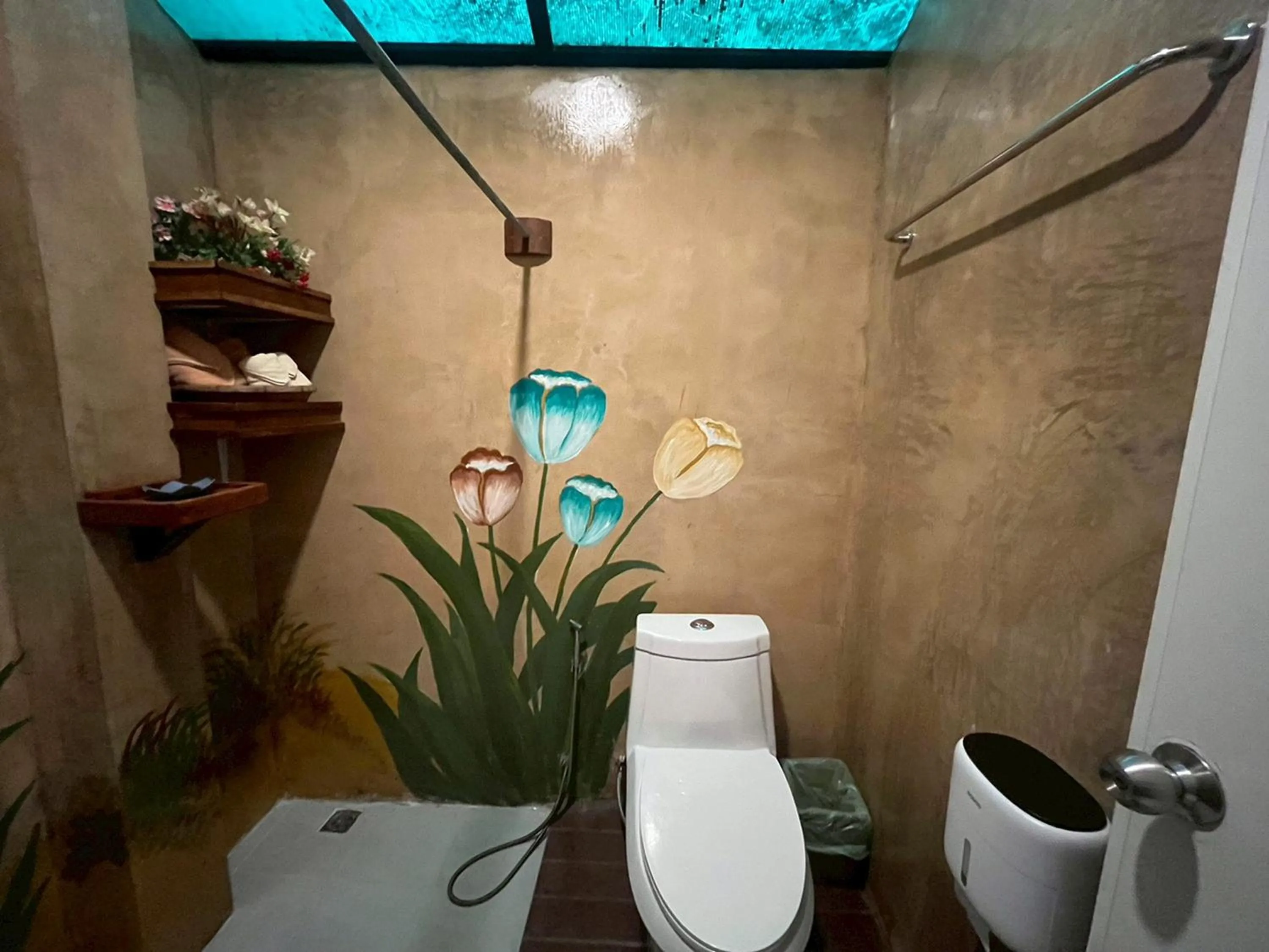 Shower in Saikaew Resort