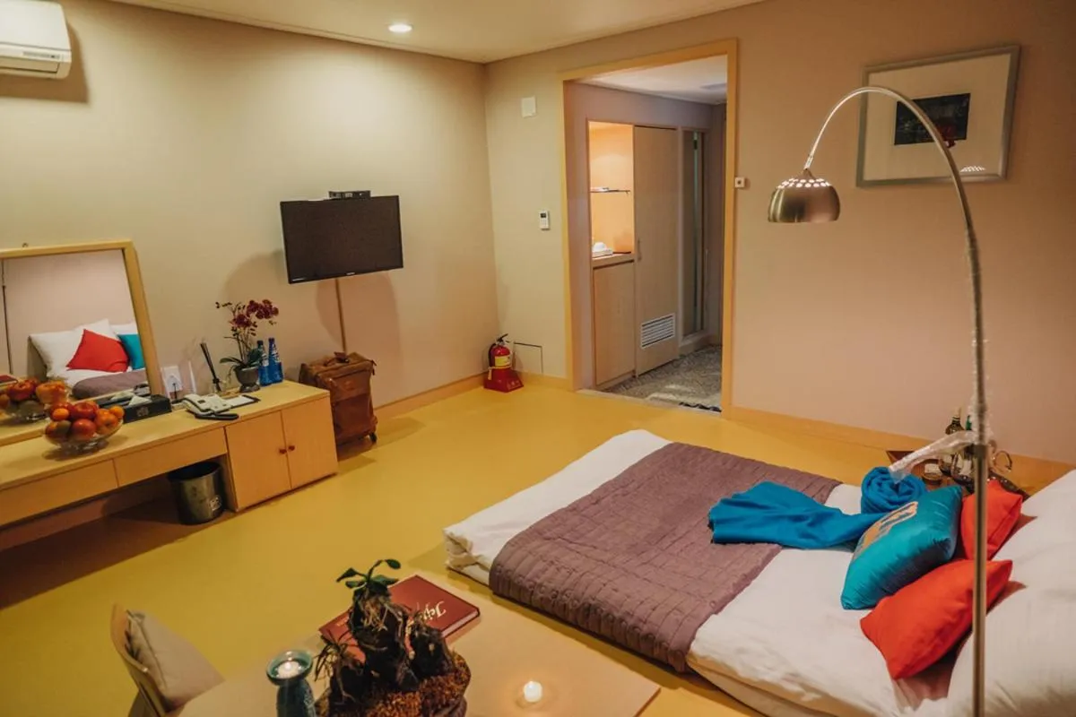 TV/Entertainment Center in Jeju Mei The Hotel