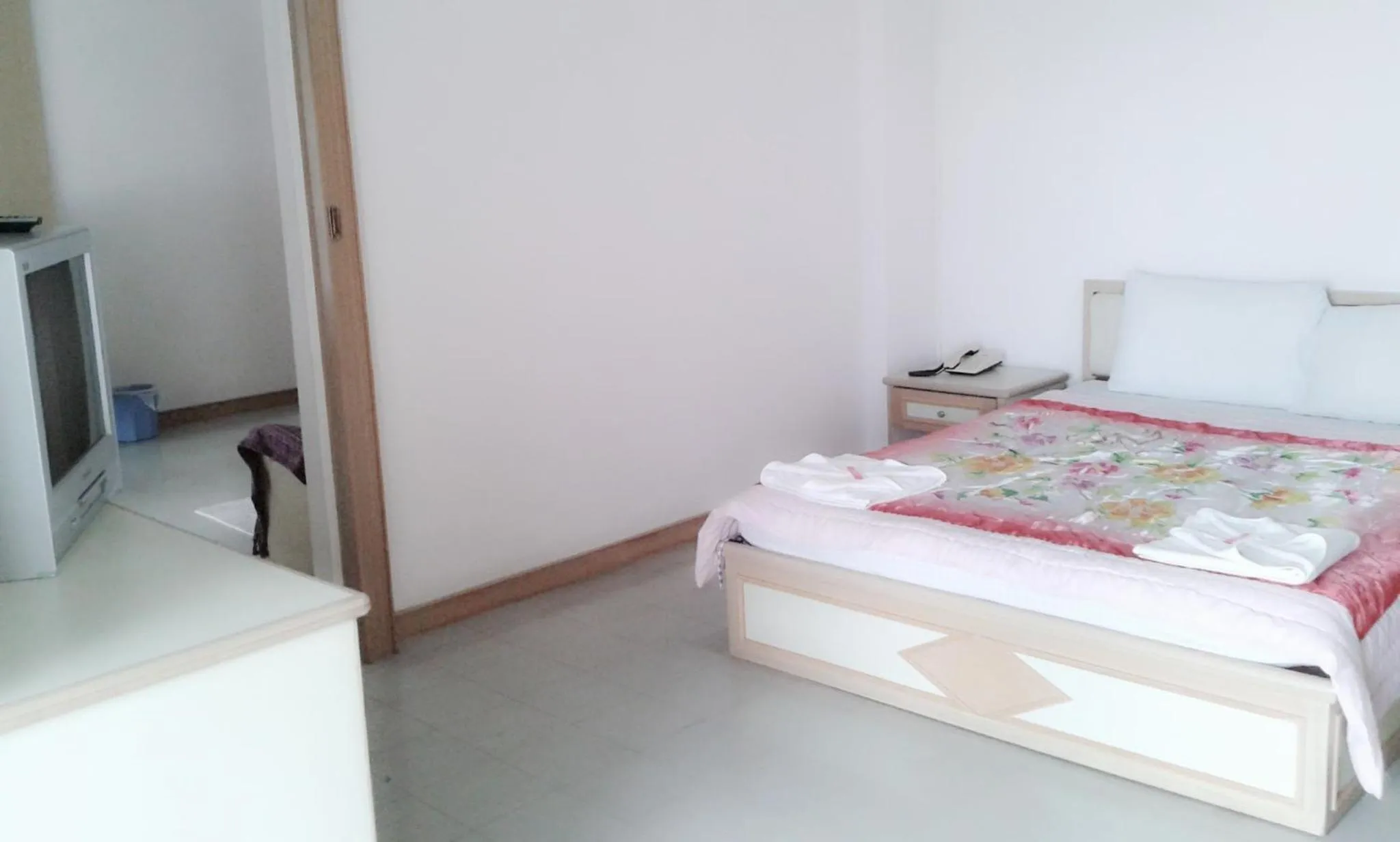 Bed in M In Korat Service Apartment