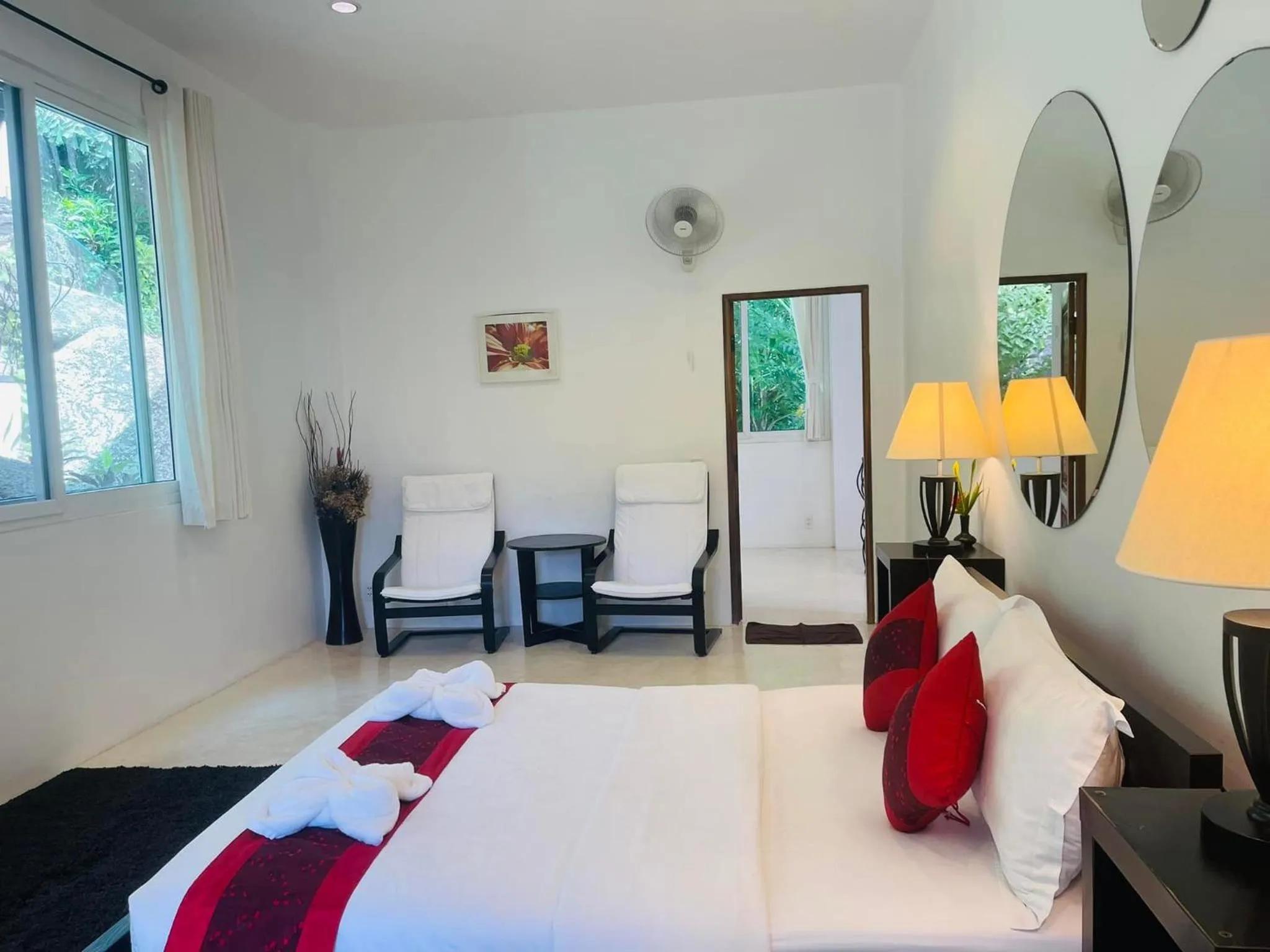 Bedroom, Bed in Monkey Flower Villas