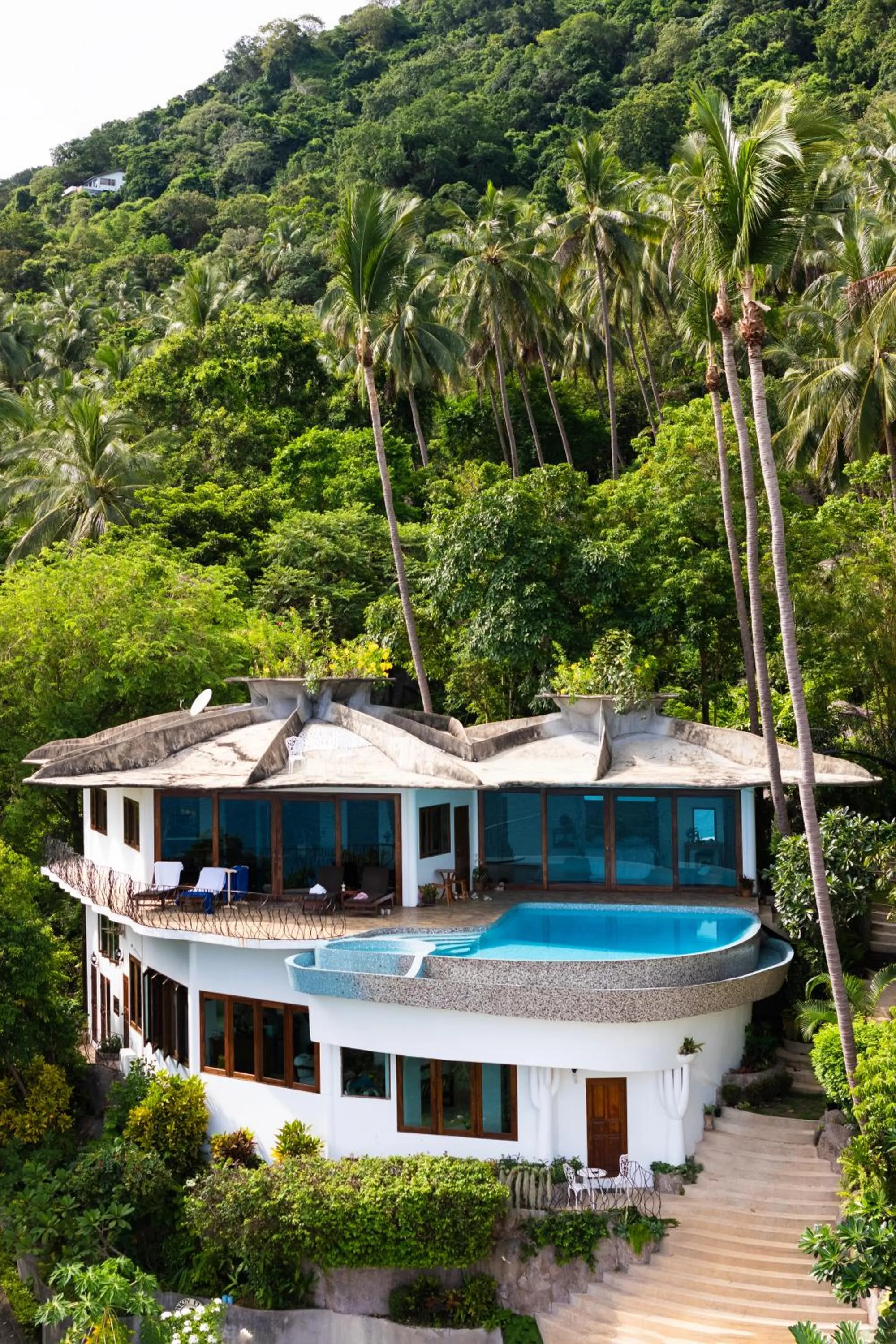 Day in Monkey Flower Villas