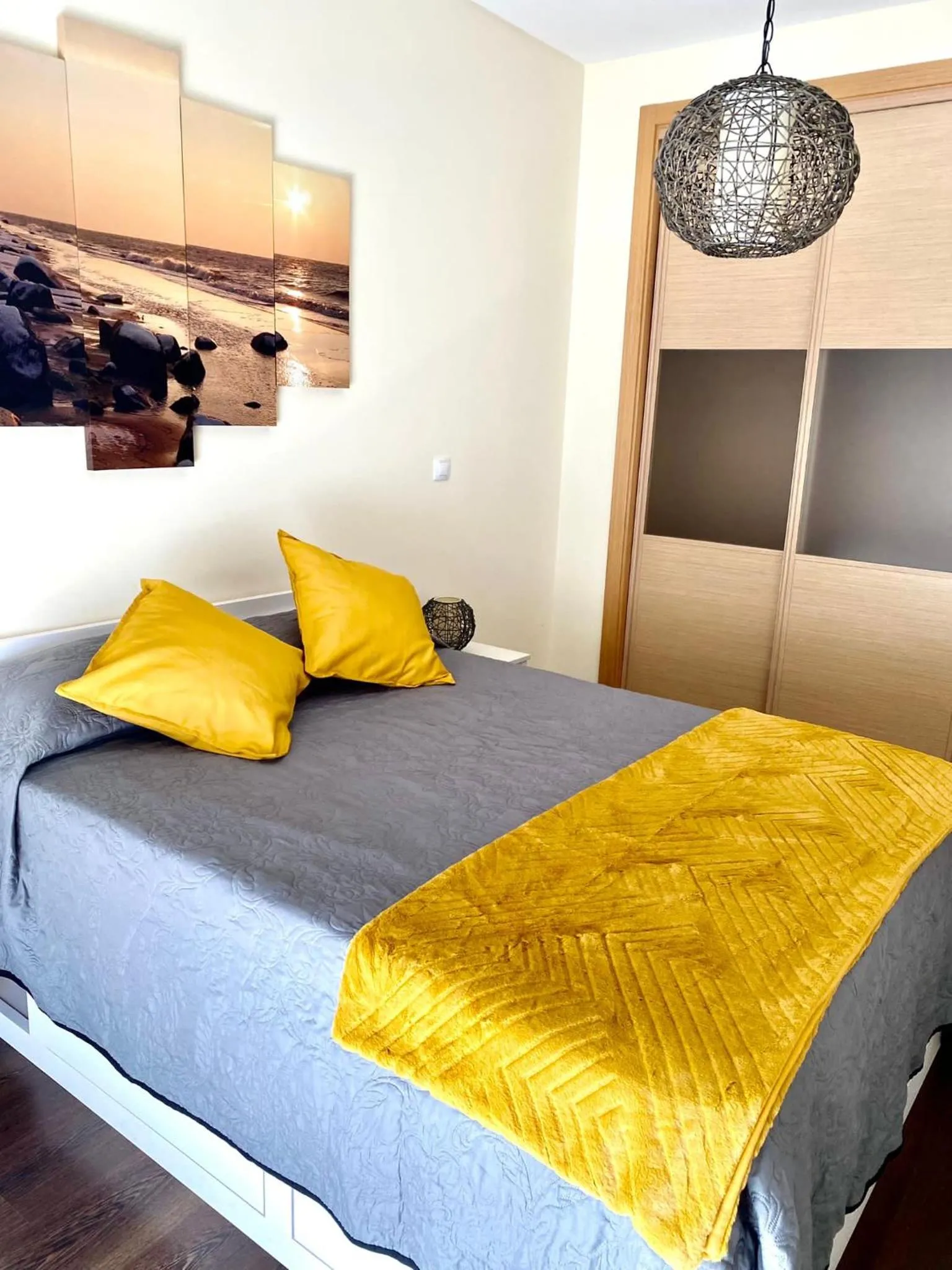 Bed in Condomínio Olhos D'água T1 - Praia, sol e felicidade