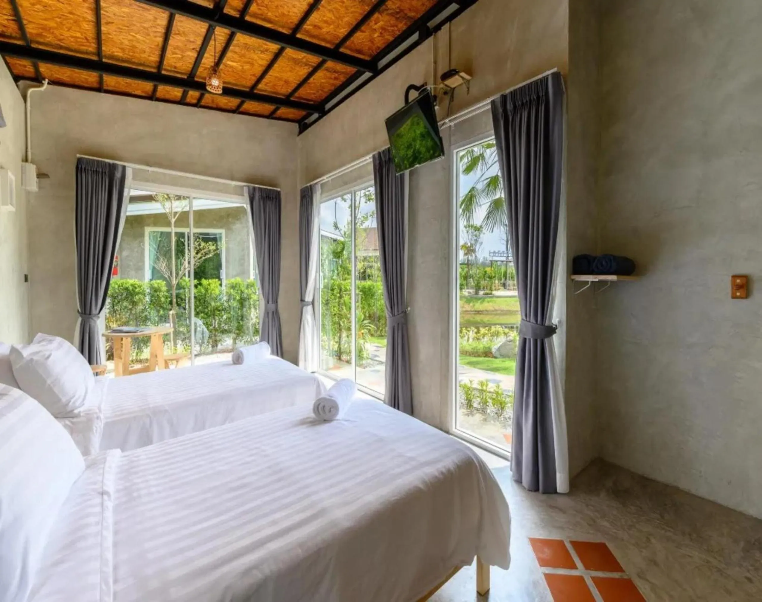 Bed in Loftpical Resort