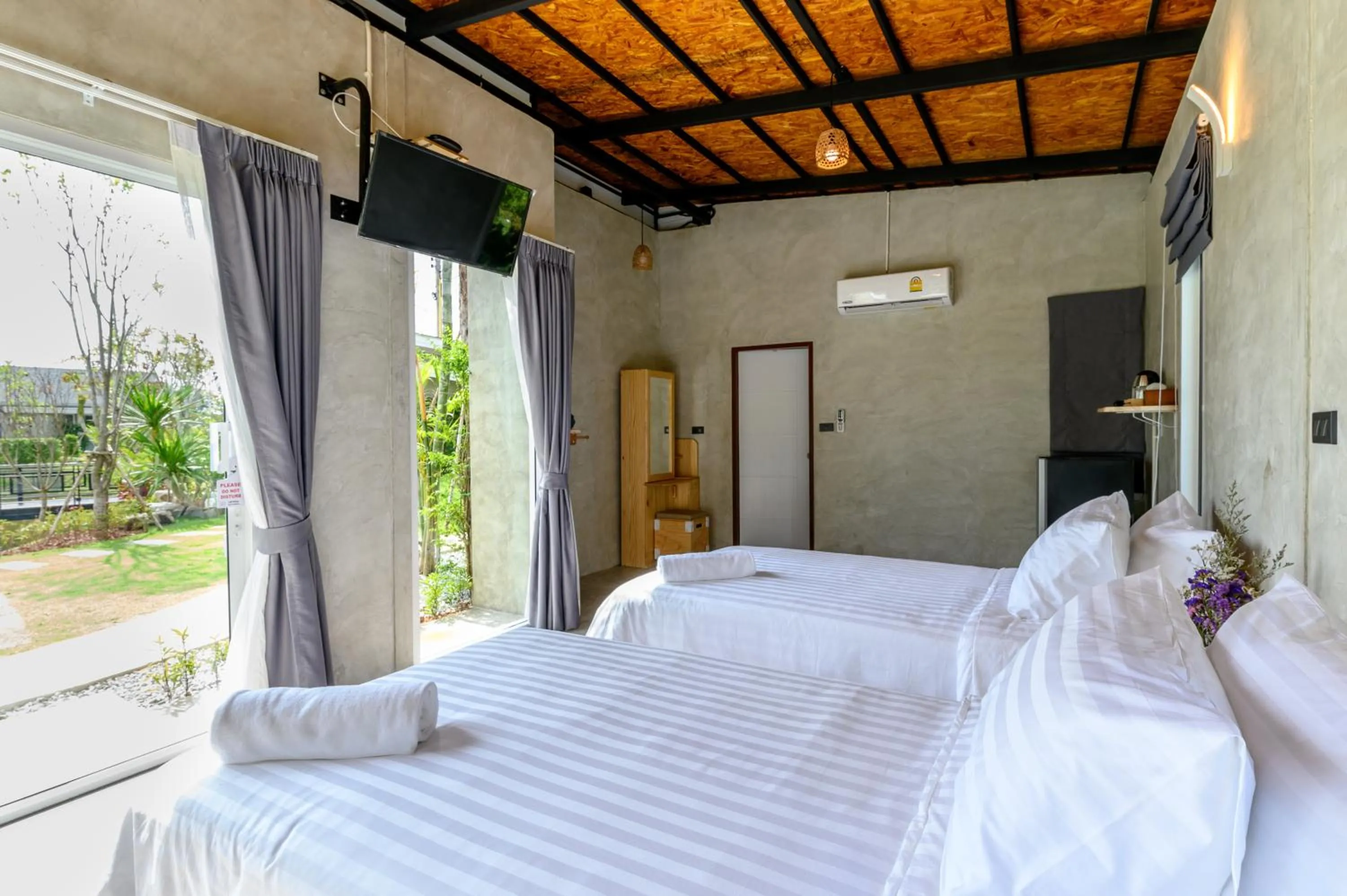 Bedroom, Bed in Loftpical Resort