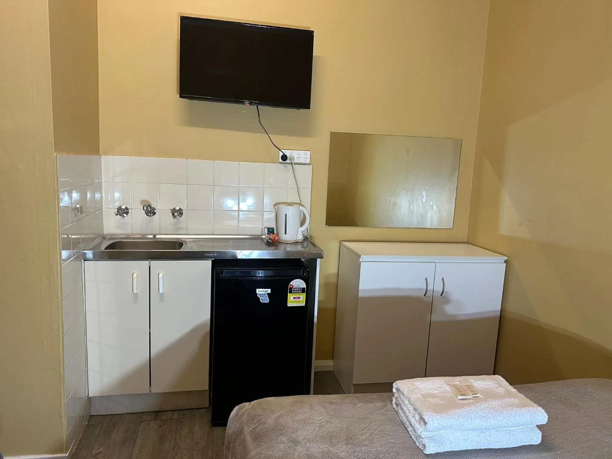 Kitchen or kitchenette in Central Private Hotel