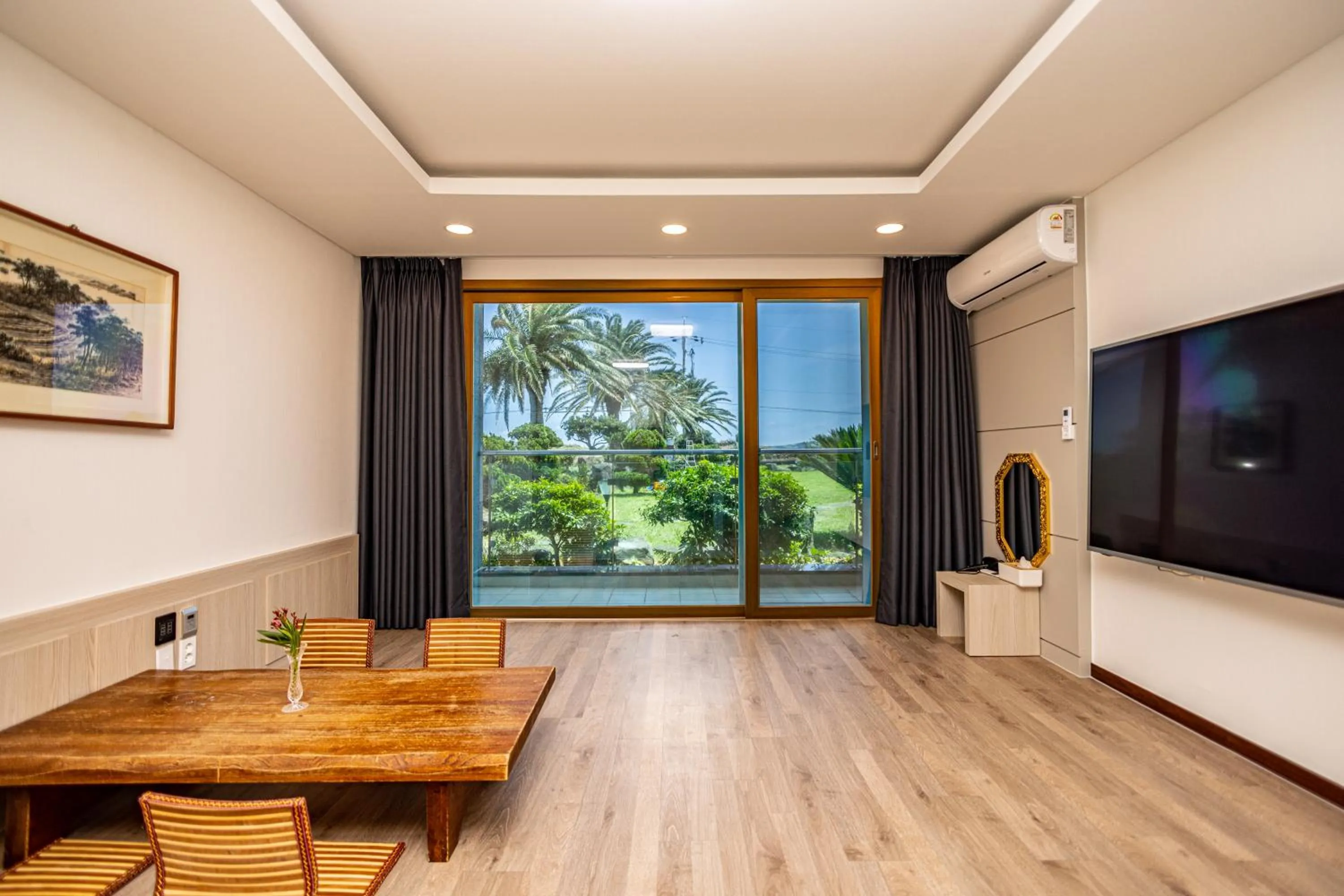 Jeju Arumdaun Resort