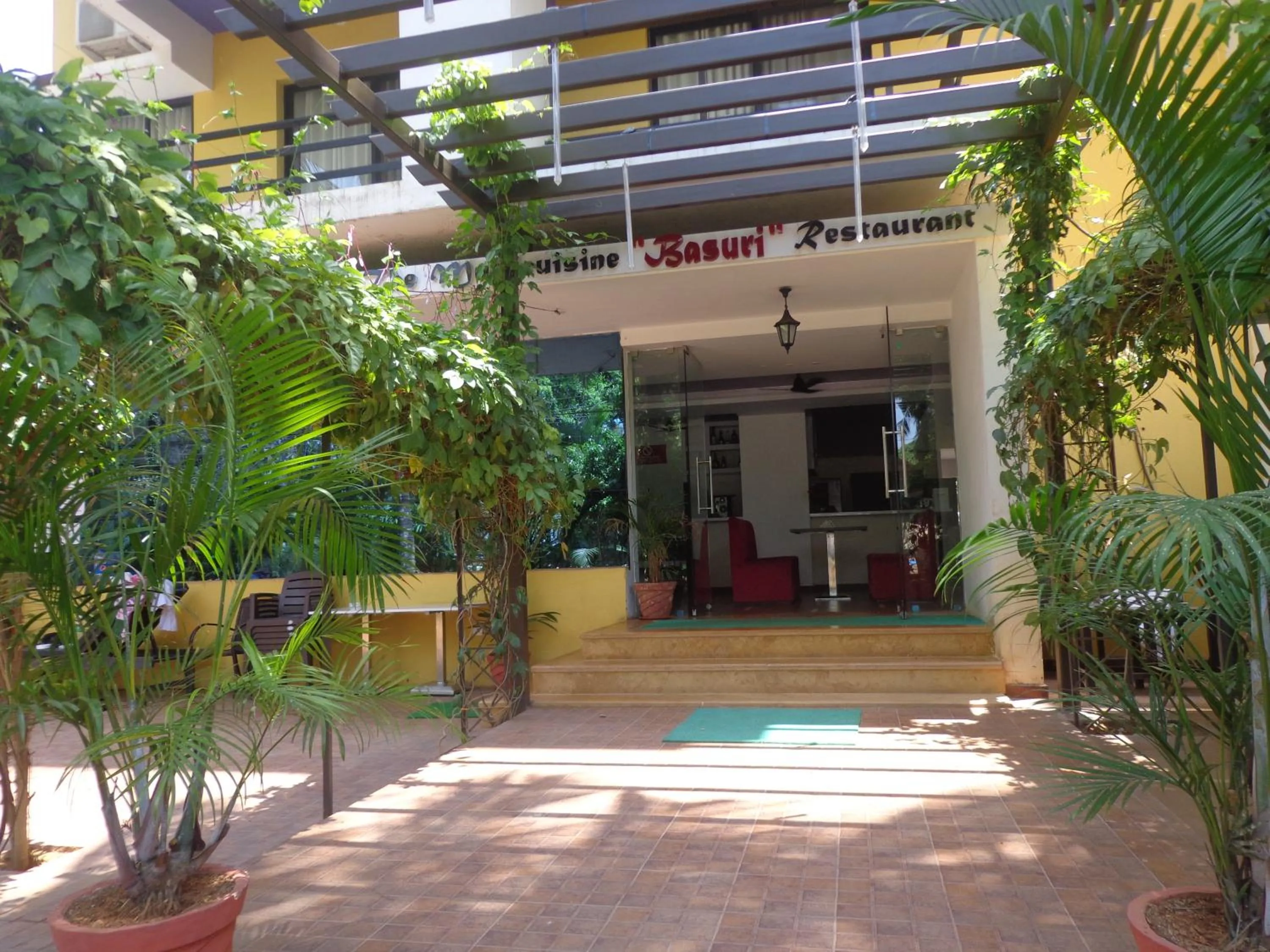 Restaurant/places to eat in The Tubki Resort