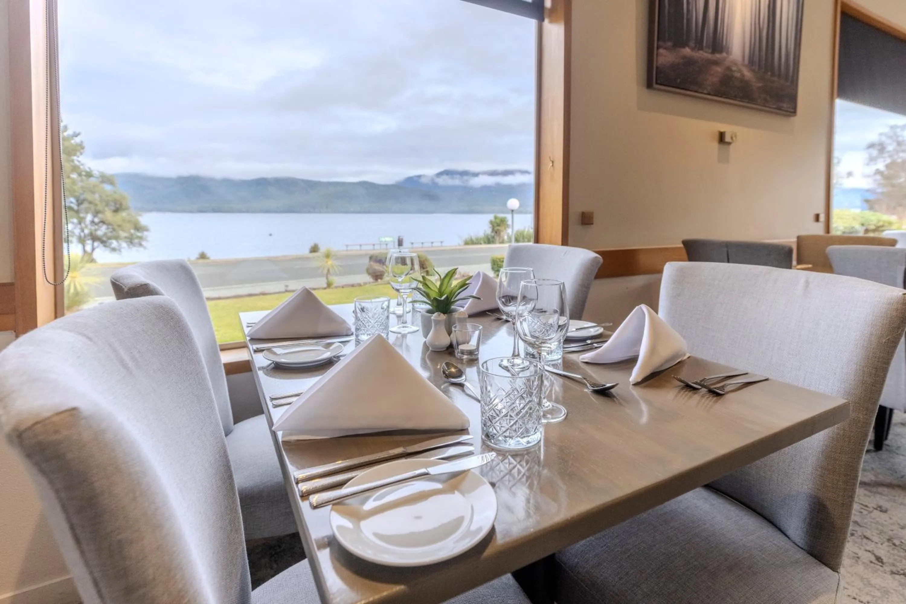 Restaurant/places to eat in Kingsgate Hotel Te Anau