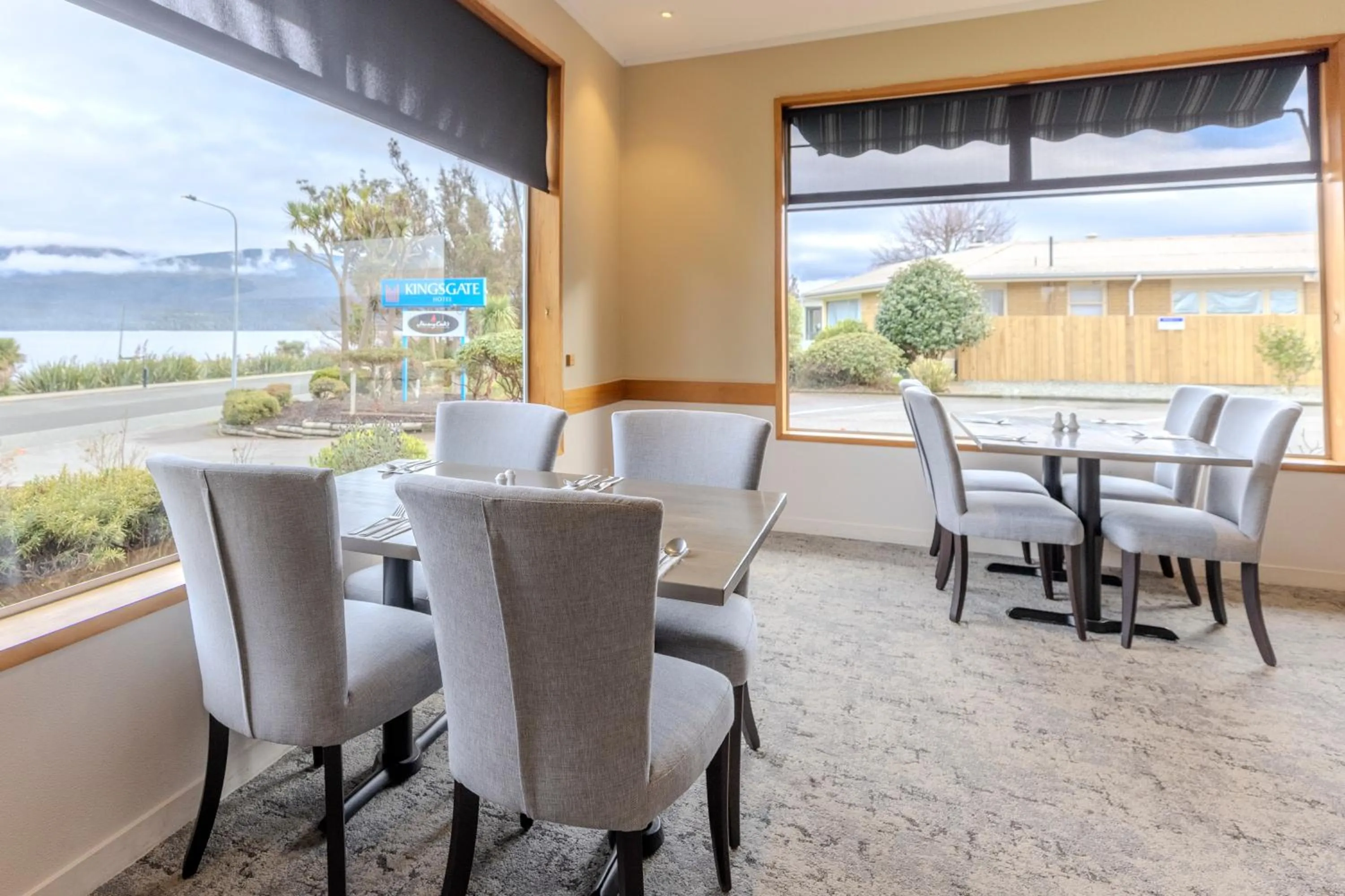 Restaurant/places to eat in Kingsgate Hotel Te Anau