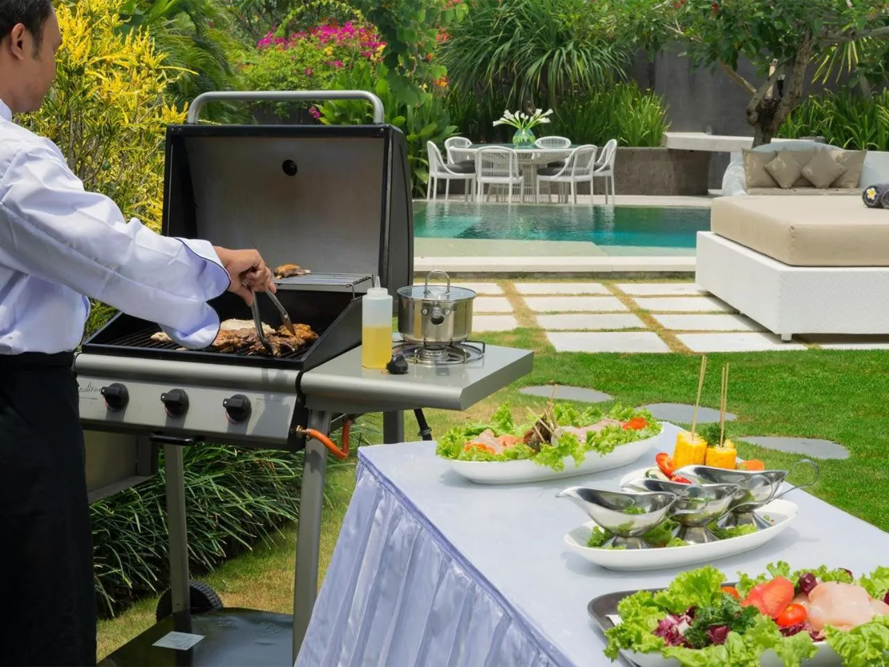 BBQ facilities in The Layar - Designer Villas and Spa