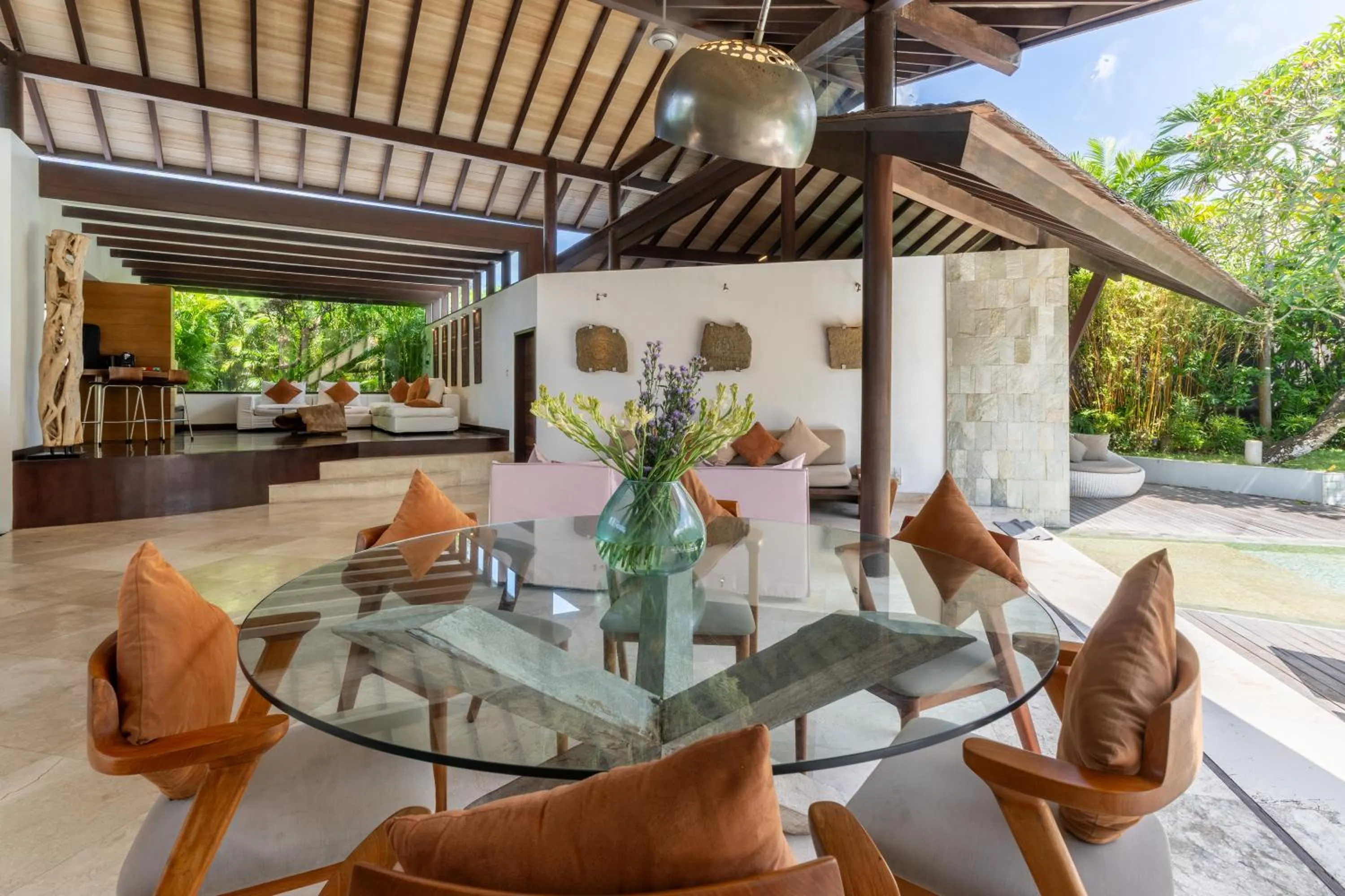 Dining area in The Layar - Designer Villas and Spa