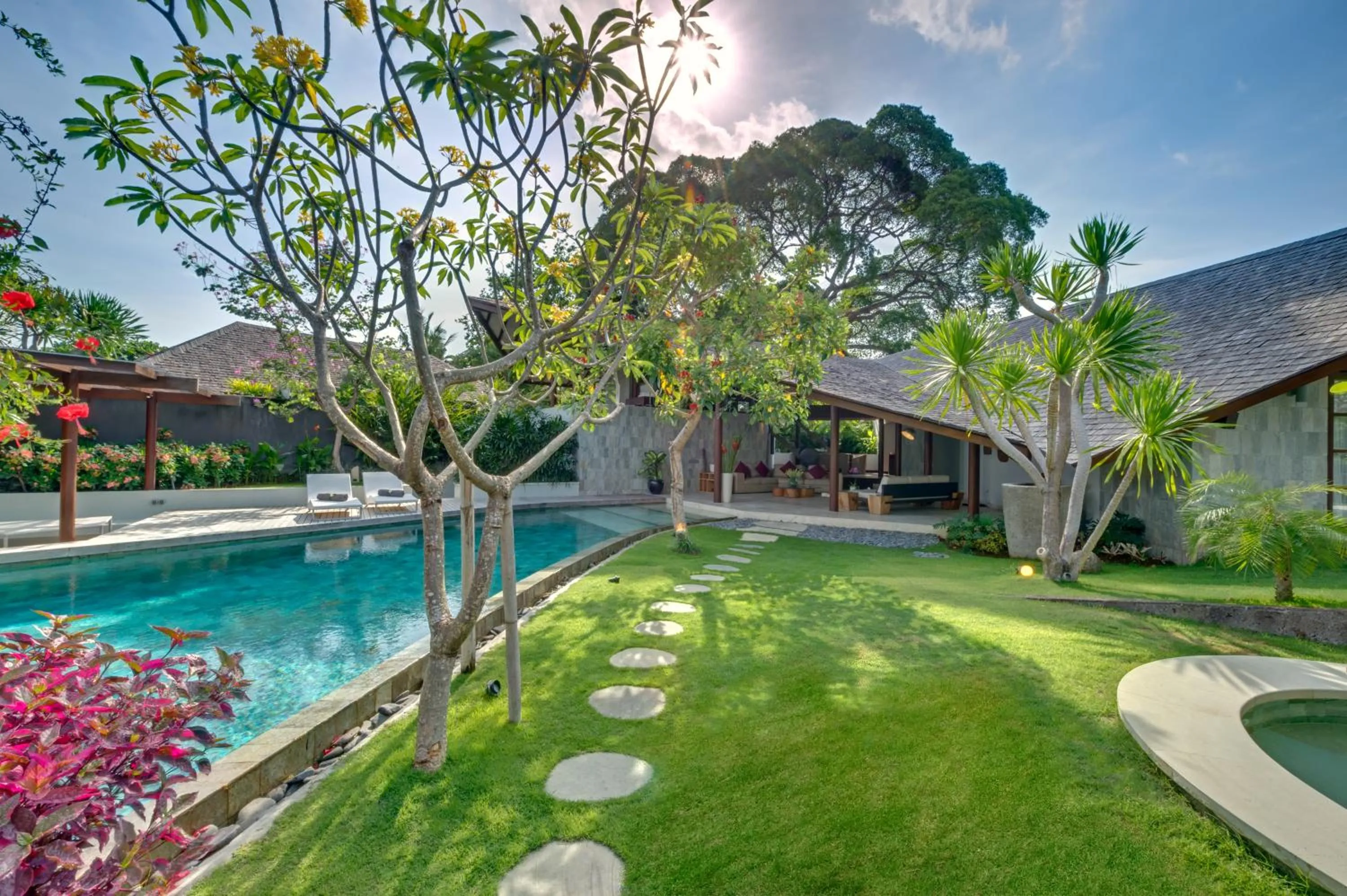 Garden in The Layar - Designer Villas and Spa