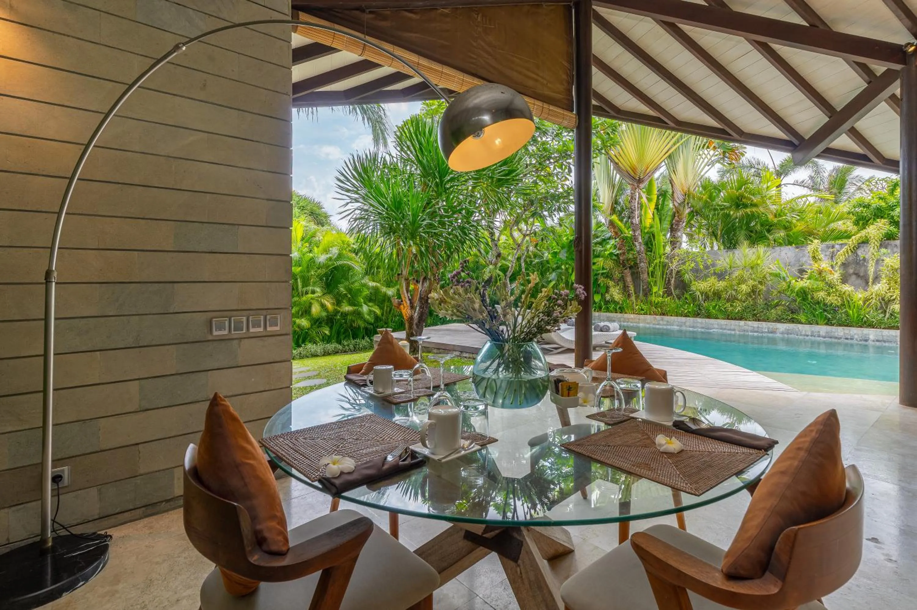 Dining area in The Layar - Designer Villas and Spa