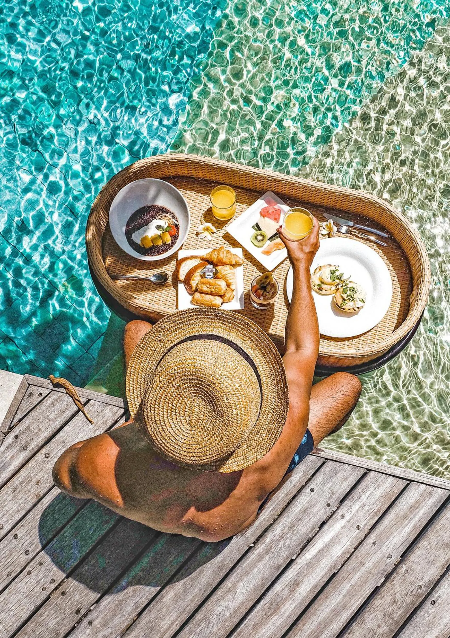 Breakfast in The Layar - Designer Villas and Spa