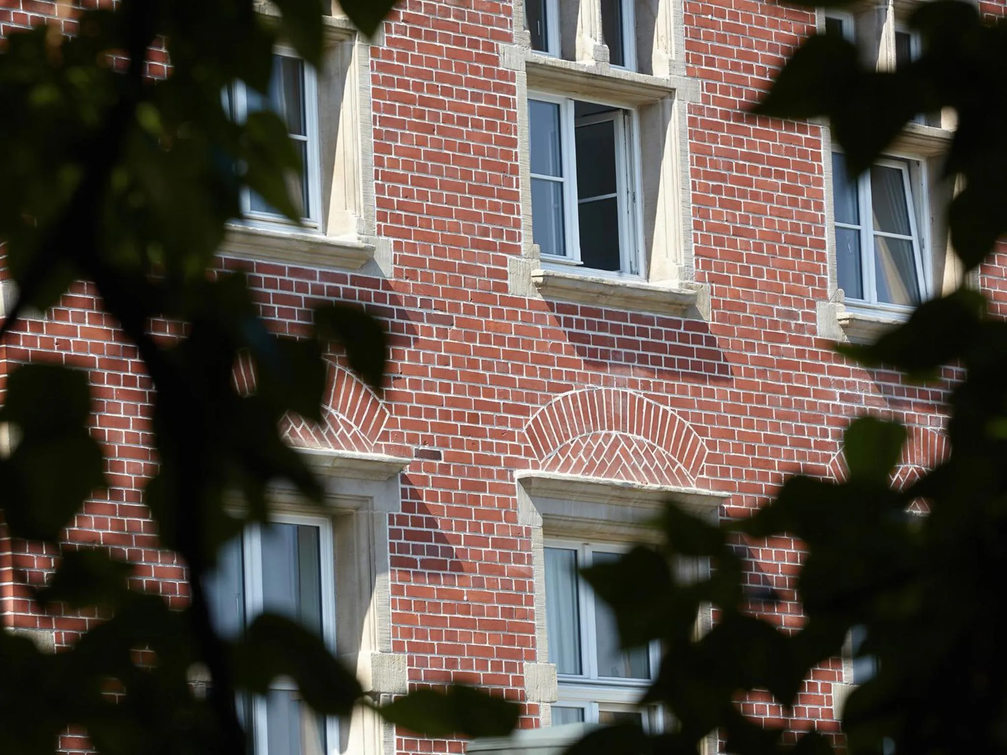 Facade/entrance in The Red Apartments