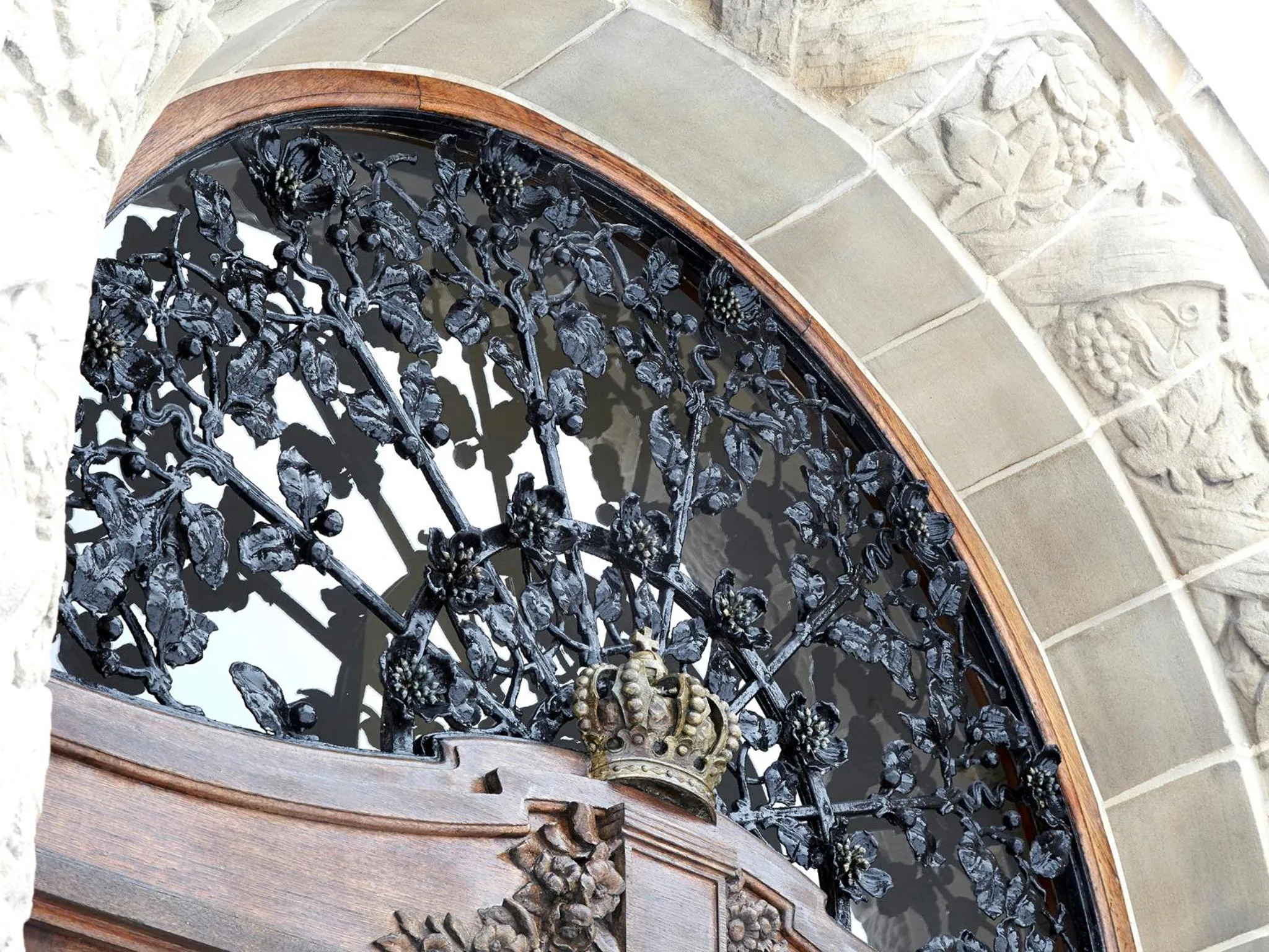 Facade/entrance in The Red Apartments