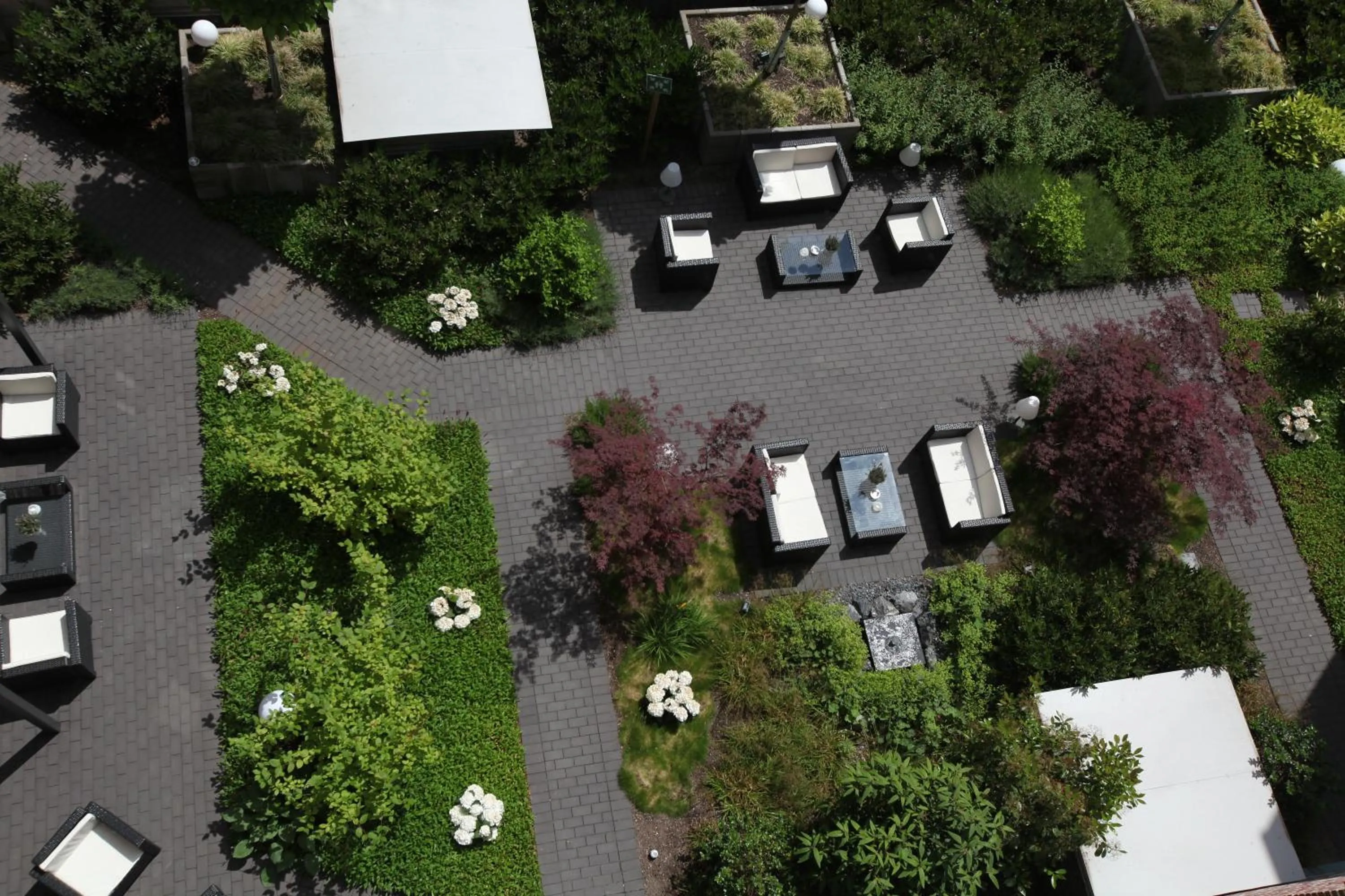 Day in The Red Apartments