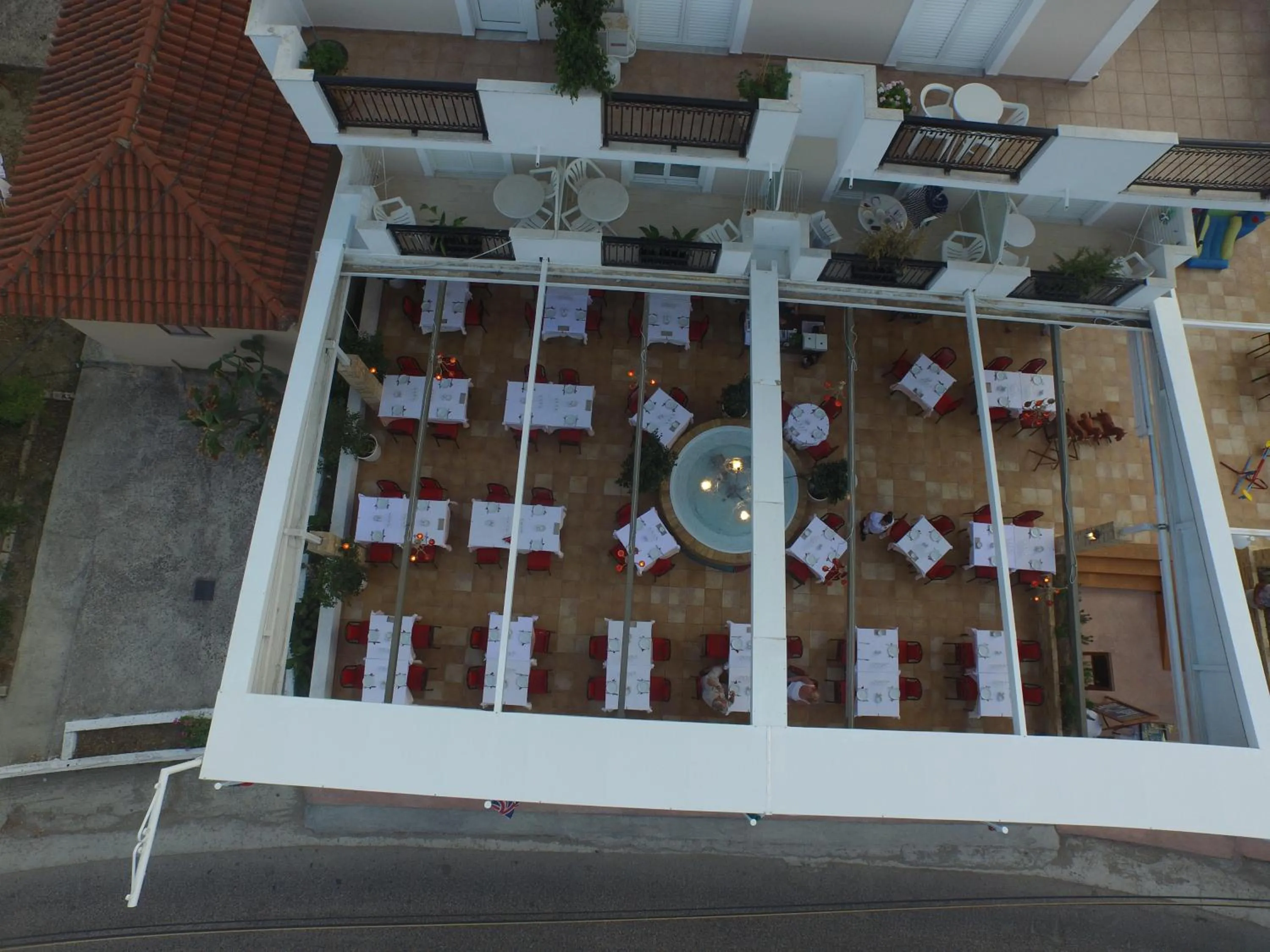 Restaurant/places to eat in Thetis