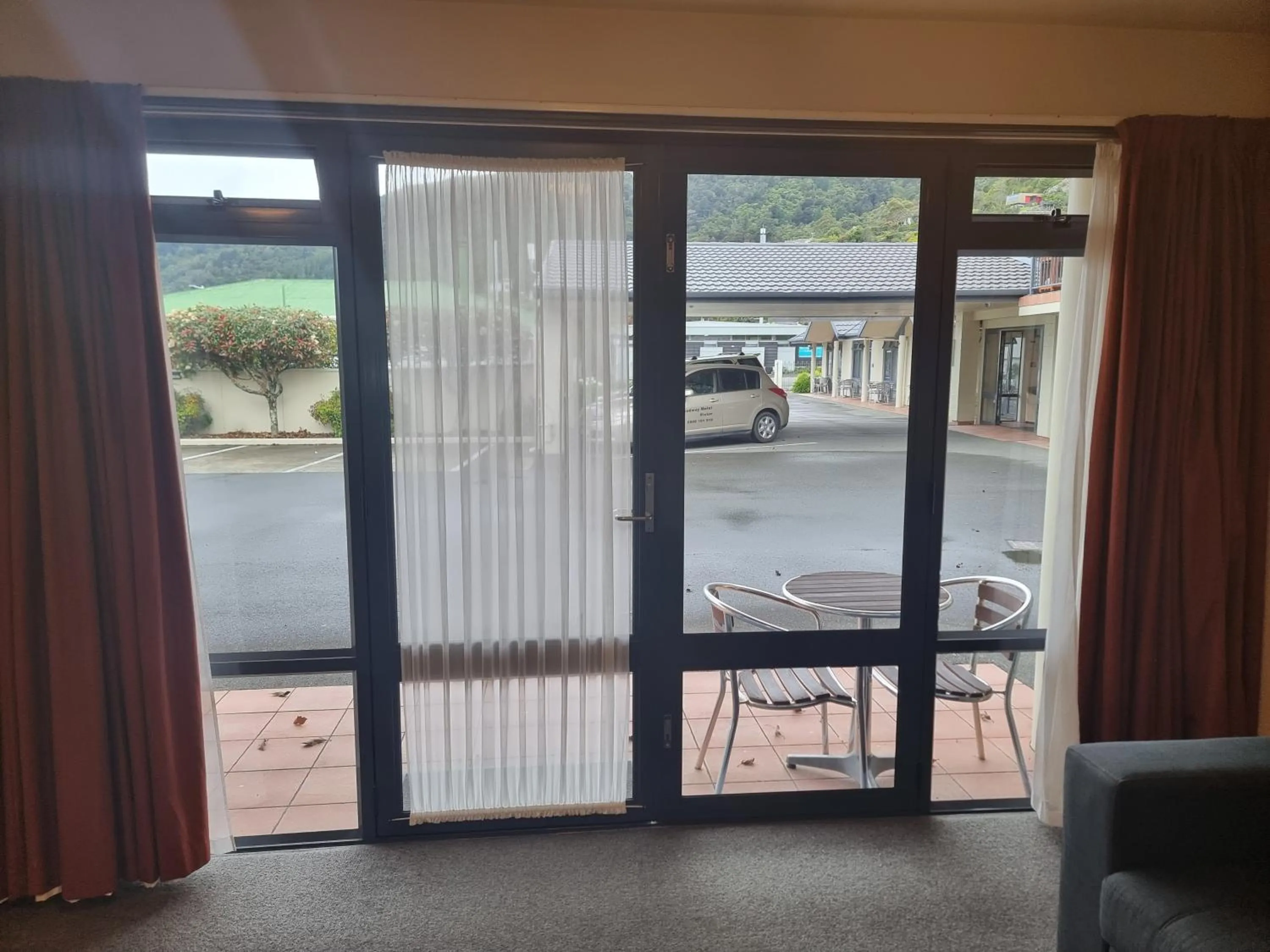 View (from property/room) in Broadway Motel