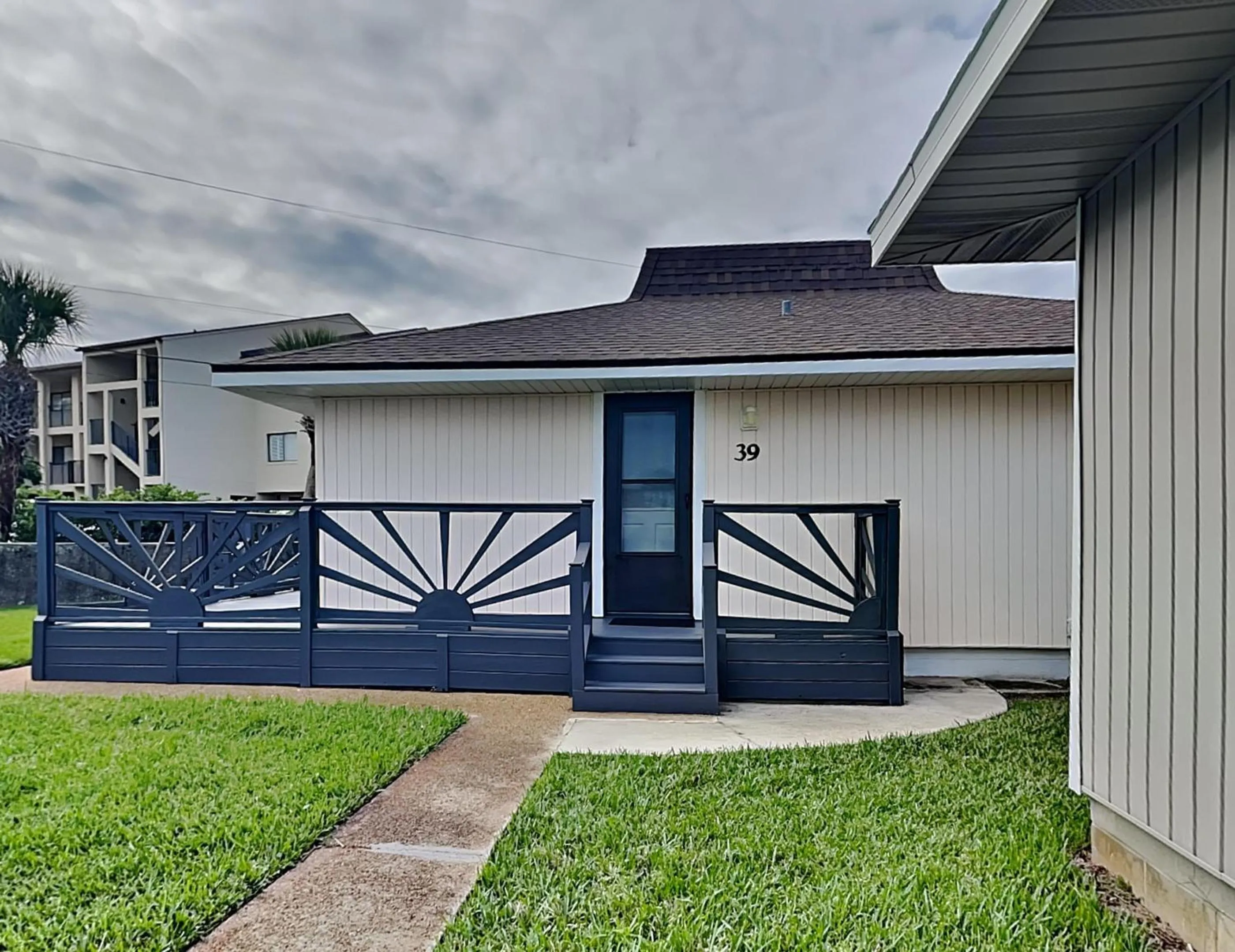 Property building in Sea Urchin 39