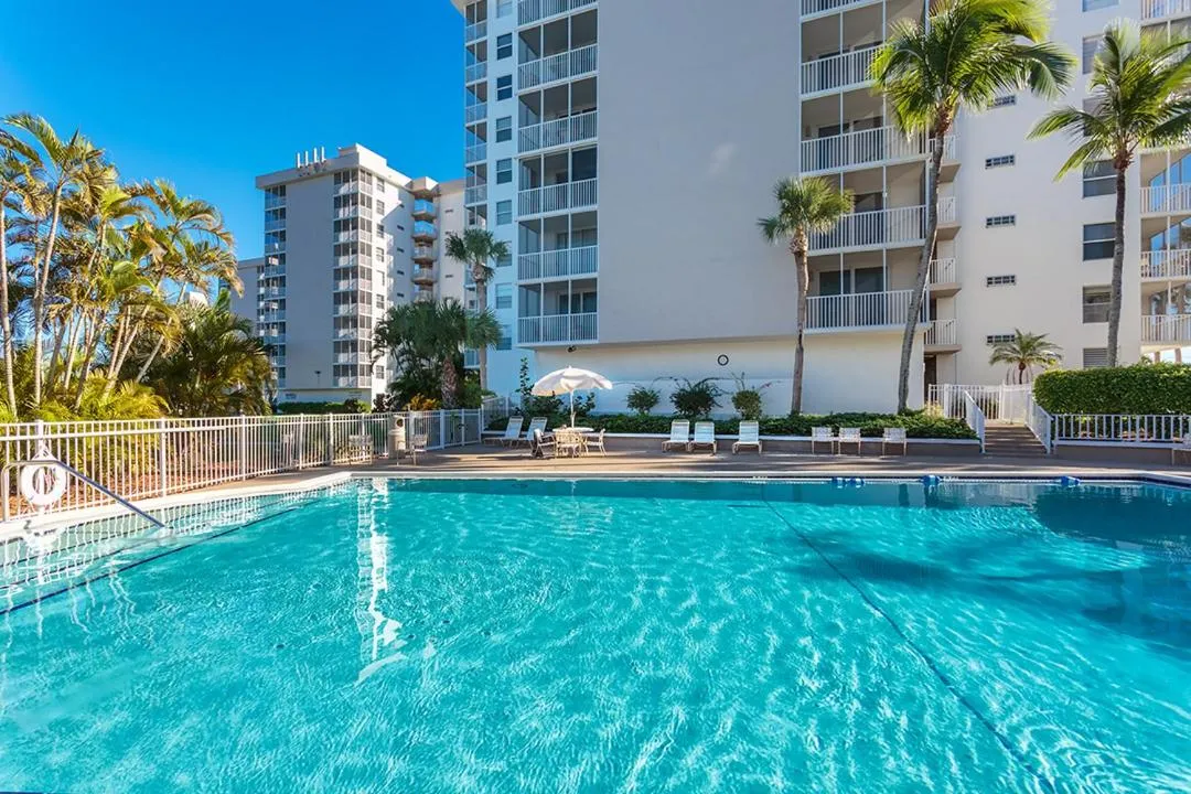 Estero Beach Tennis 1204A