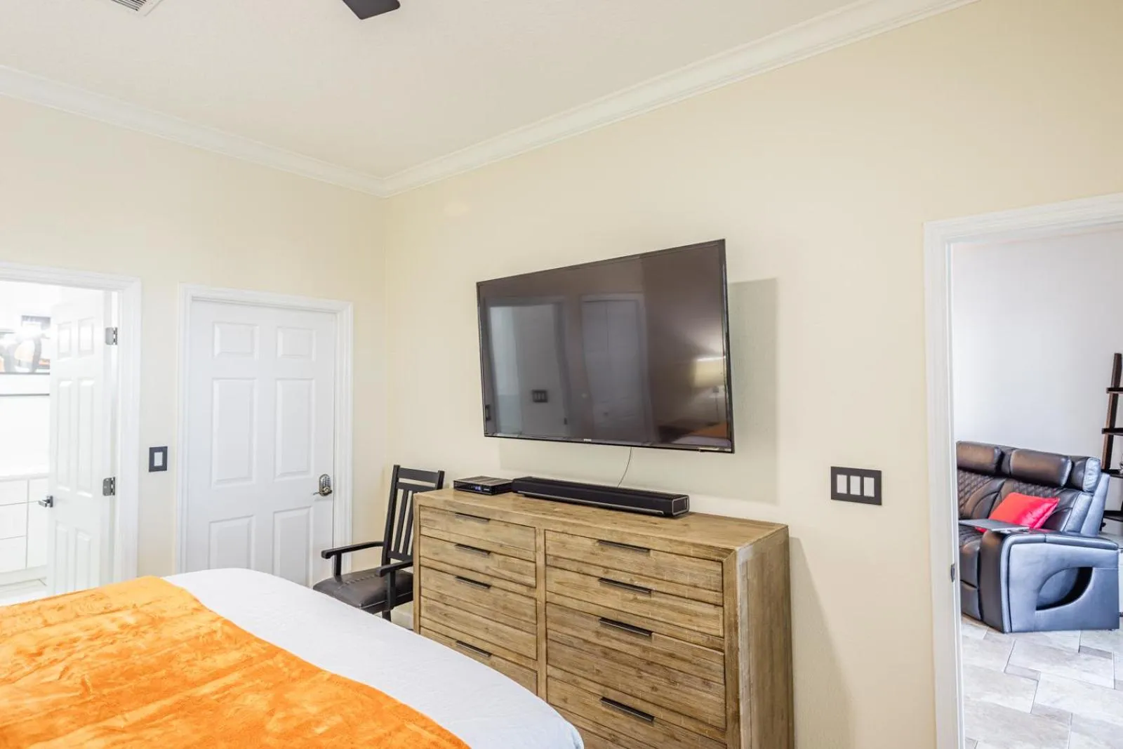 Bed in 933 Cinnamon Beach