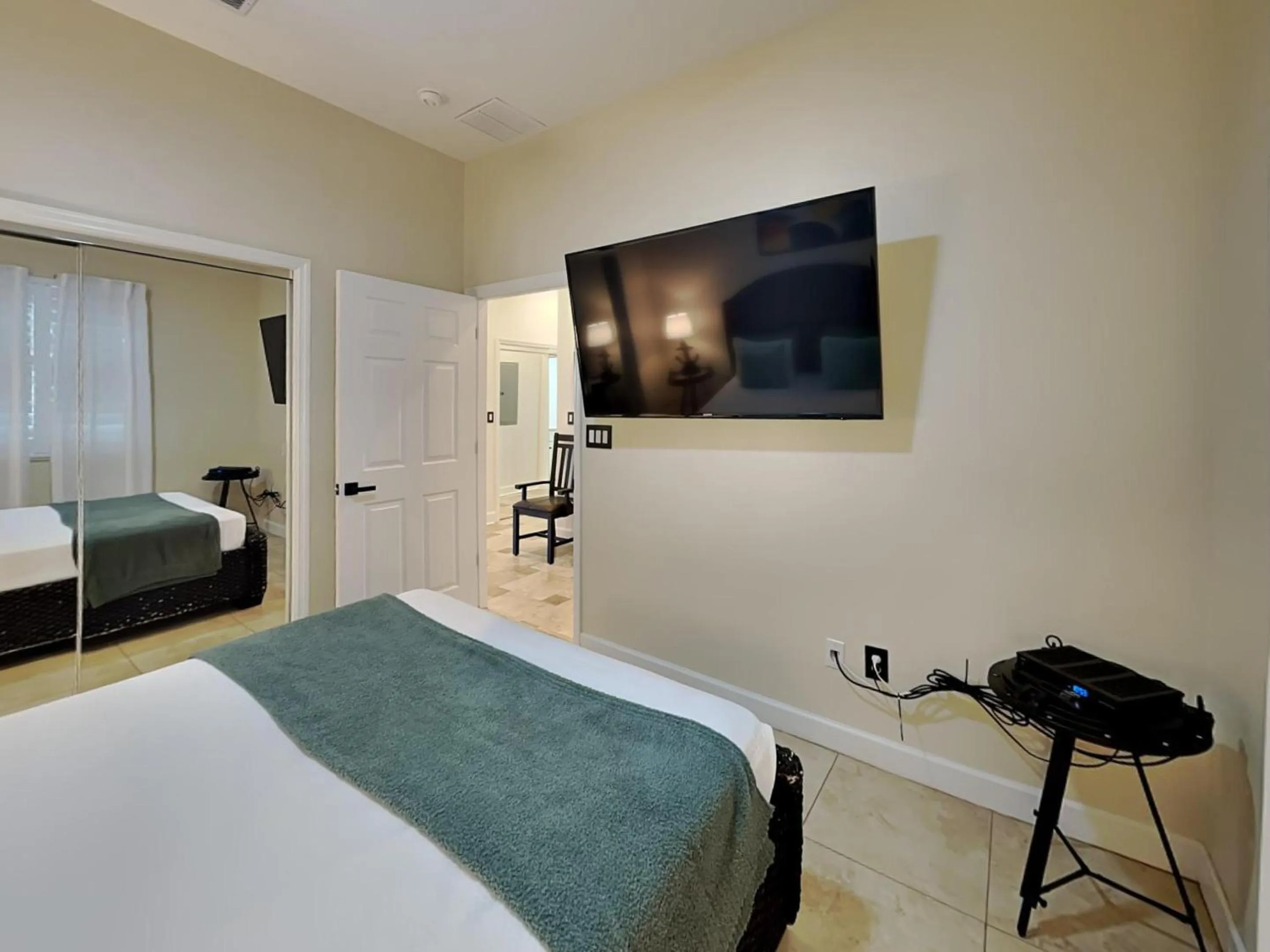 Bed in 933 Cinnamon Beach