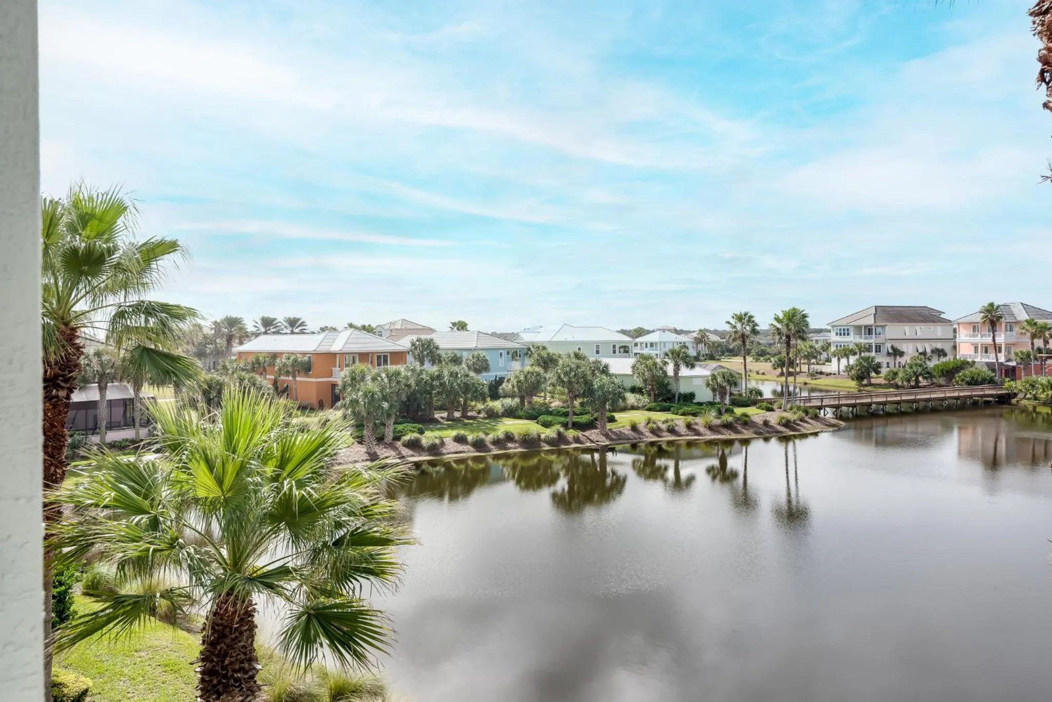 Property building in 933 Cinnamon Beach