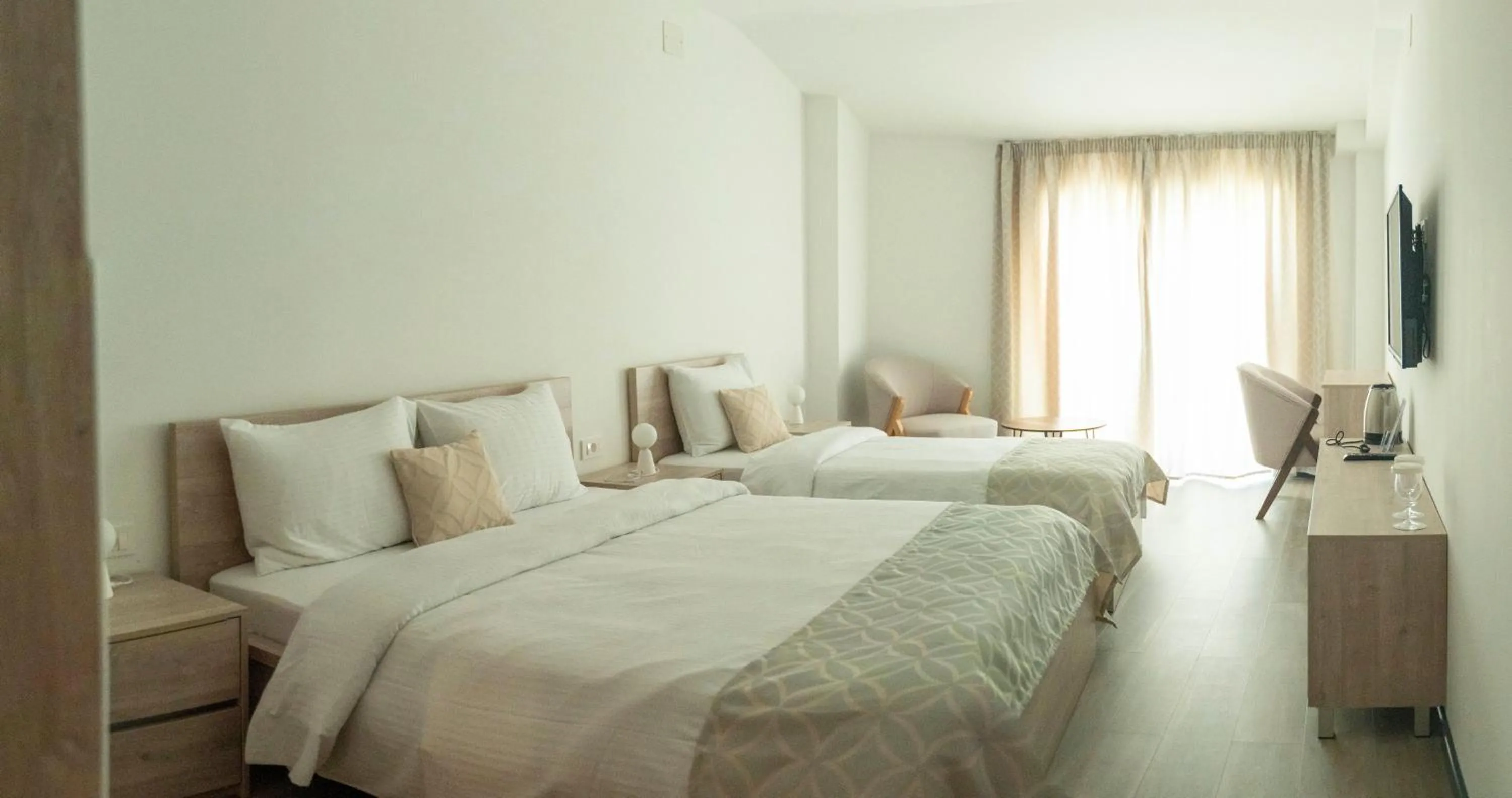 Deluxe Double Room with Extra Bed - single occupancy in Casino Senator Coconut Hotel