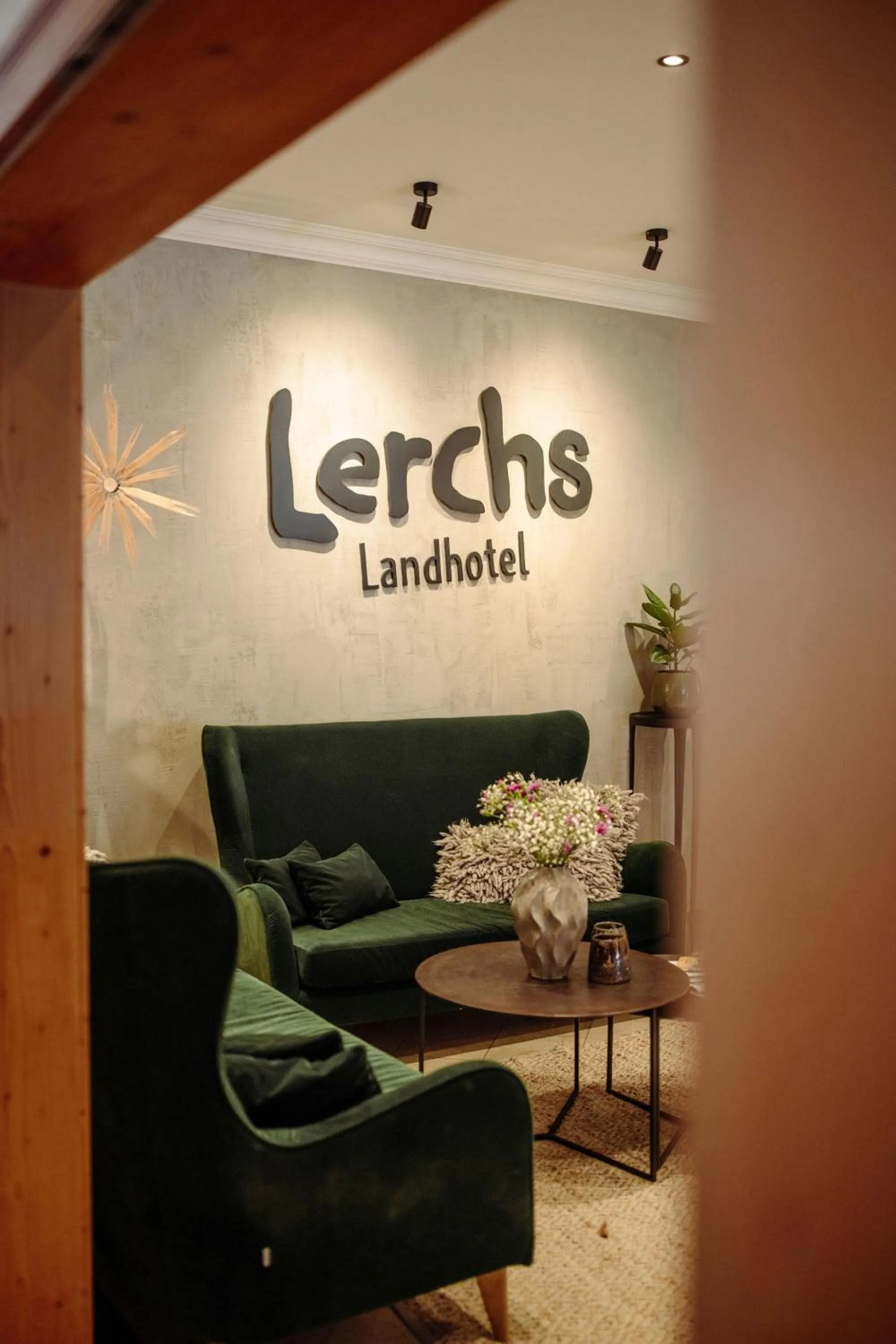 Lobby or reception in Lerchs Landhotel