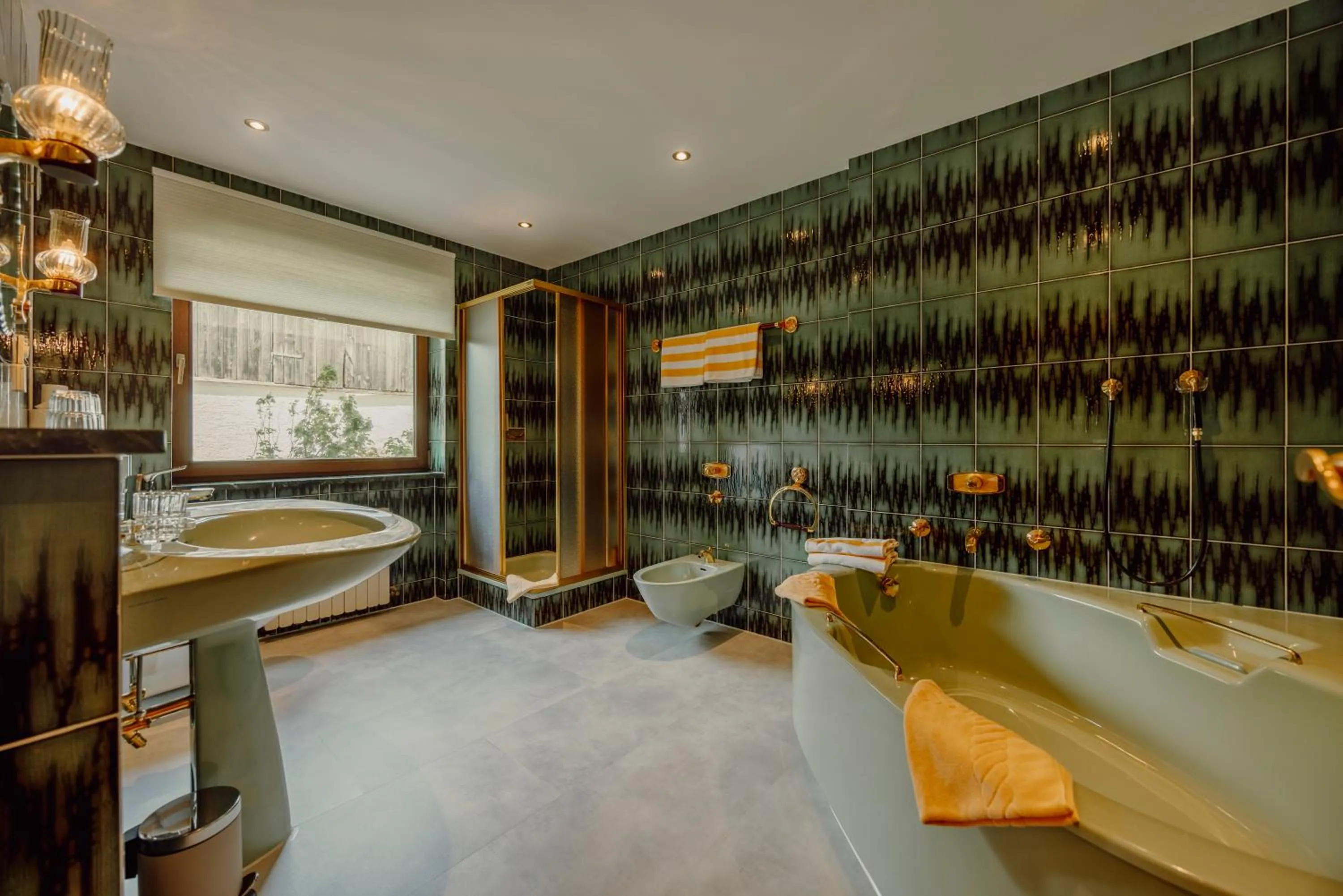 Bathroom in Lerchs Landhotel