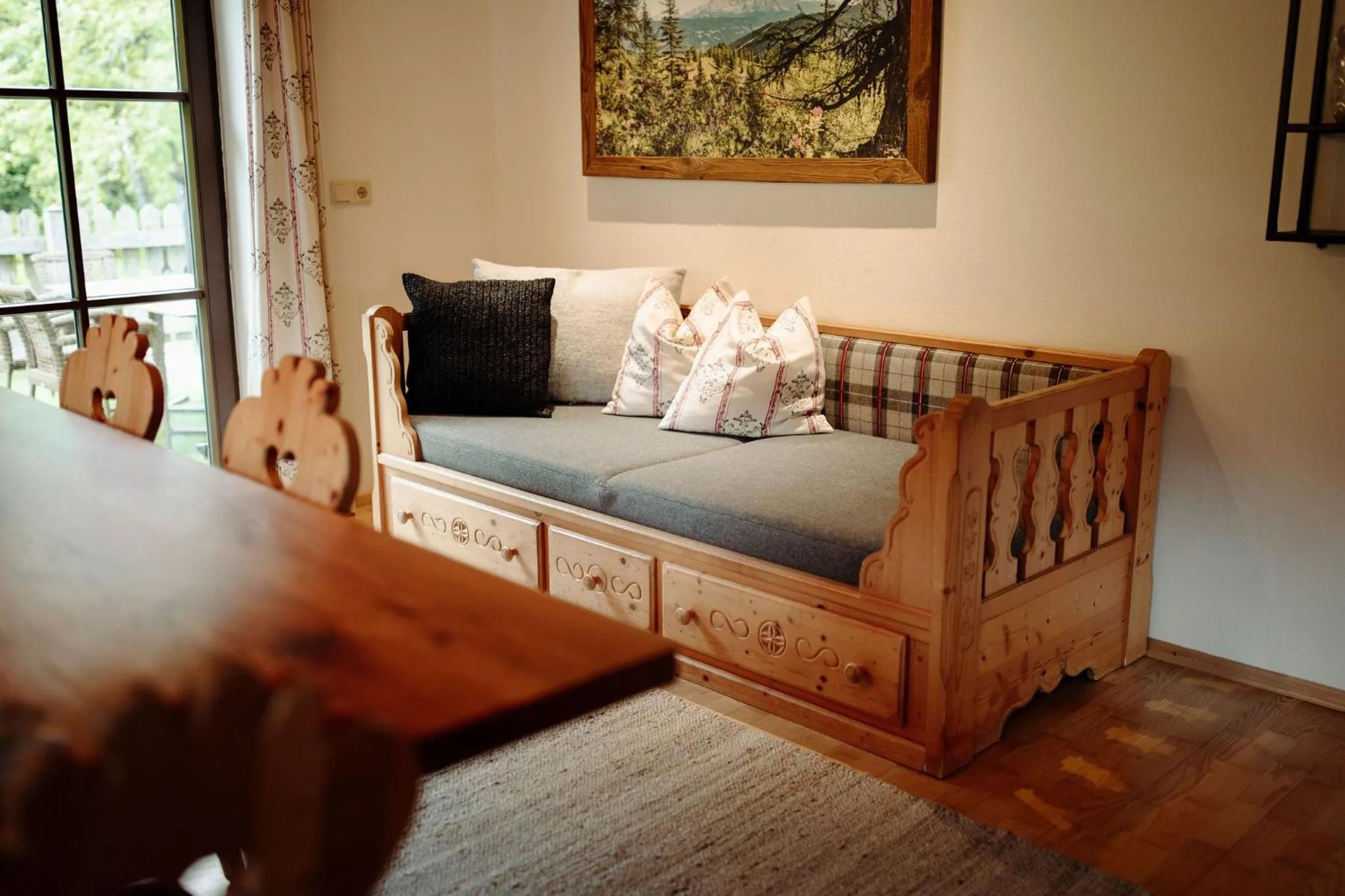 Living room, Bed in Lerchs Landhotel