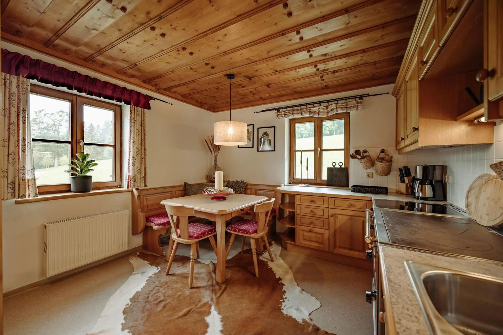 Kitchen or kitchenette in Lerchs Landhotel