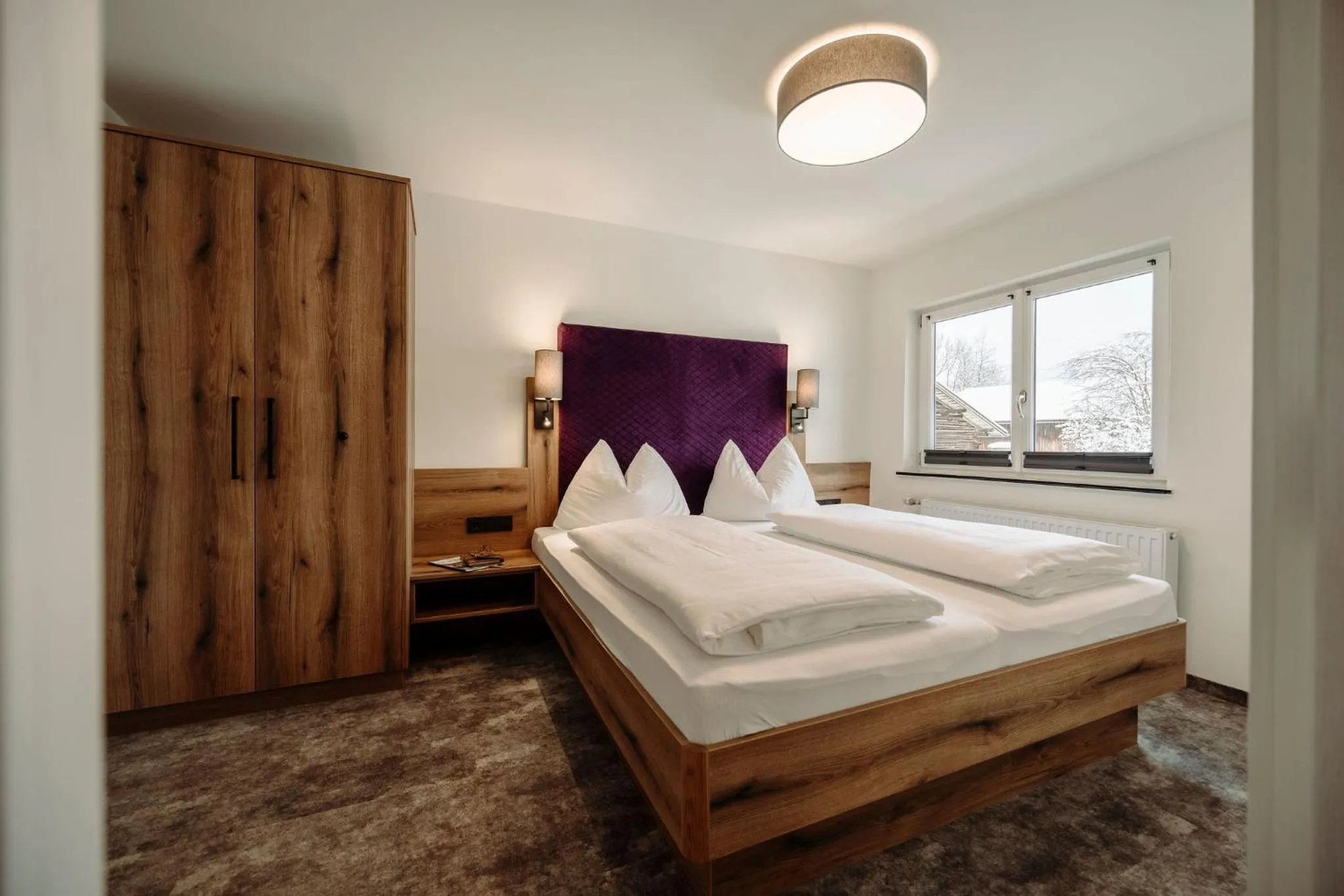 Bed in Lerchs Landhotel