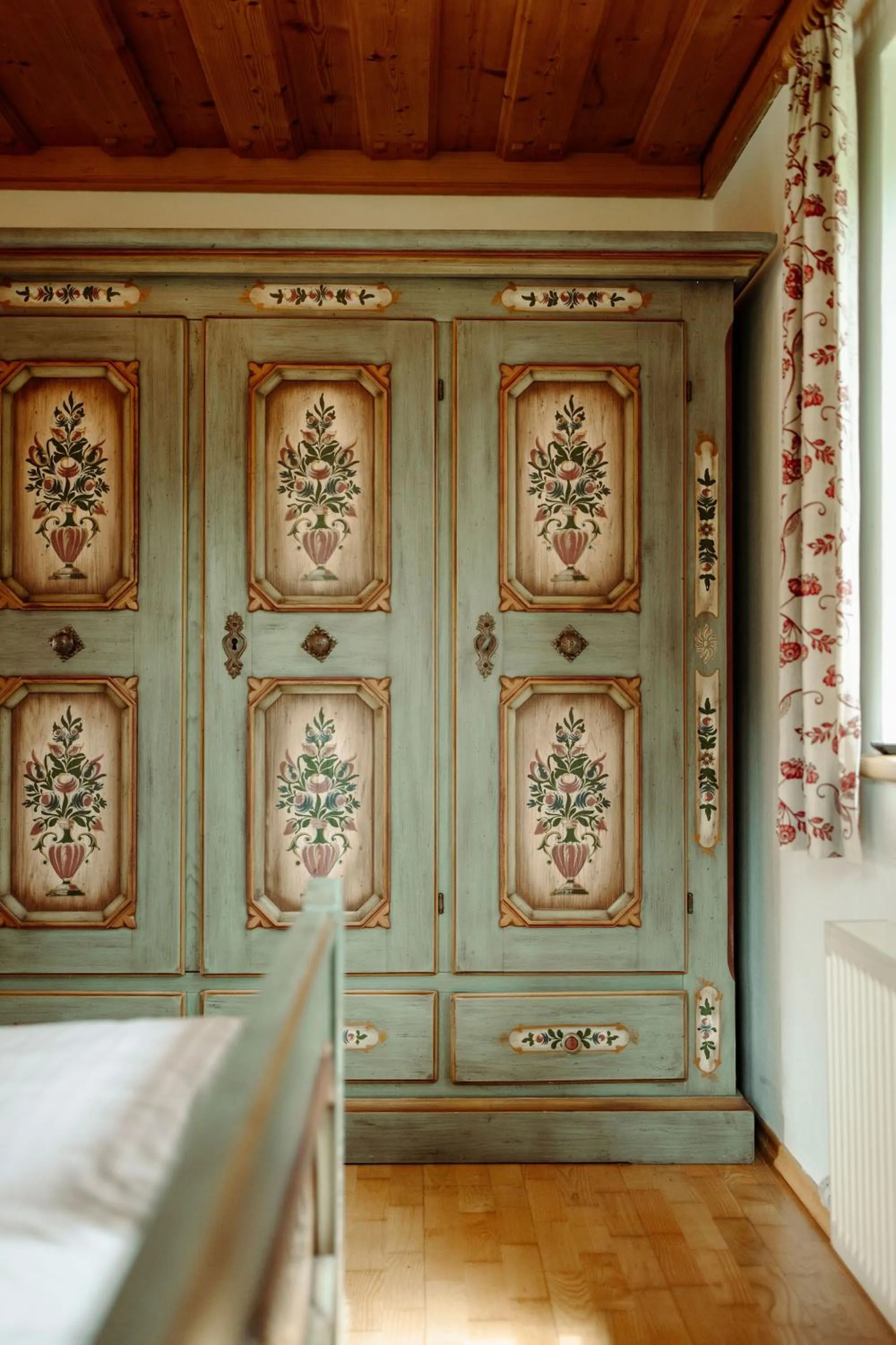 wardrobe in Lerchs Landhotel