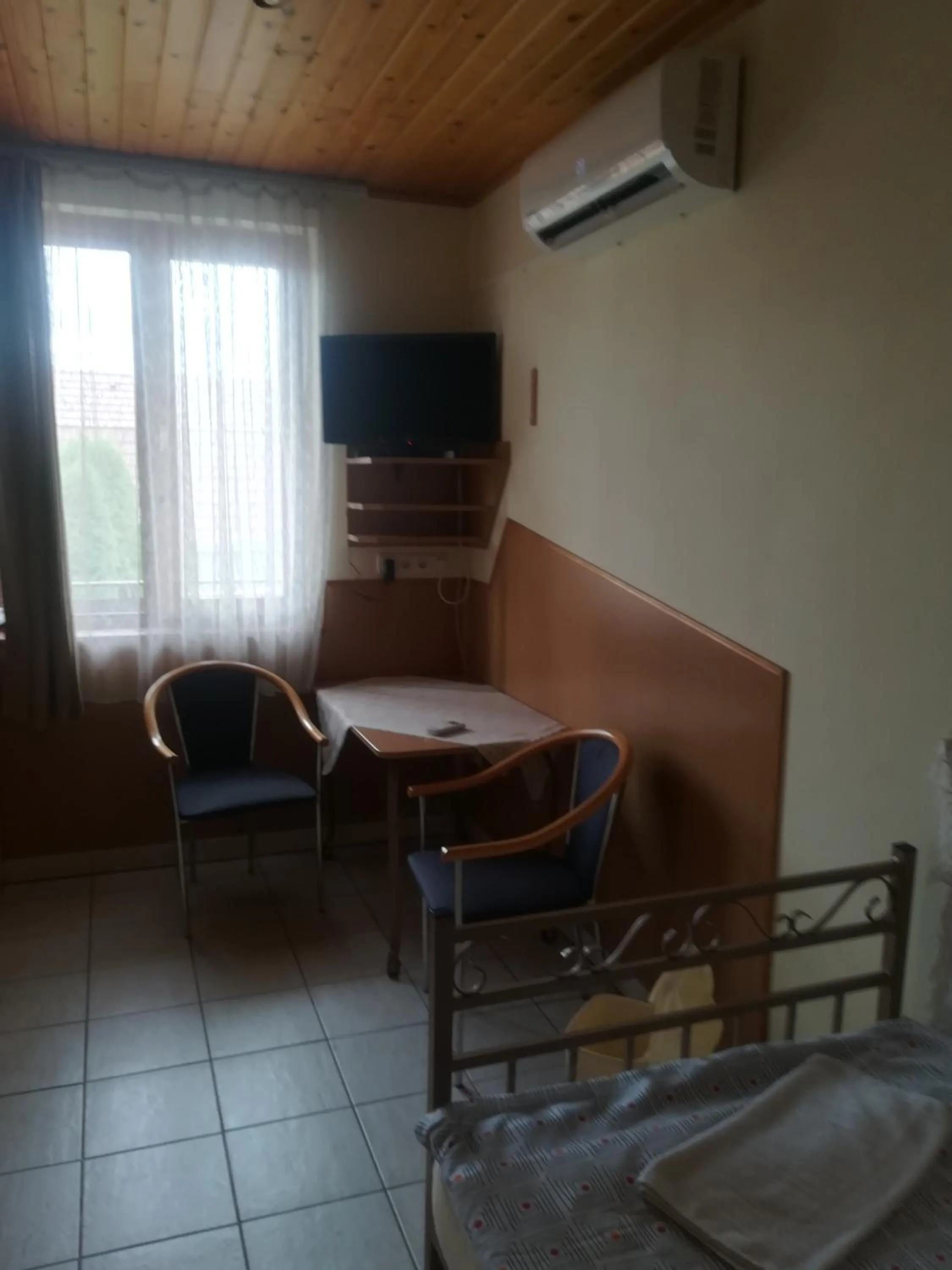 Seating area, Bed in Pinczés Ház