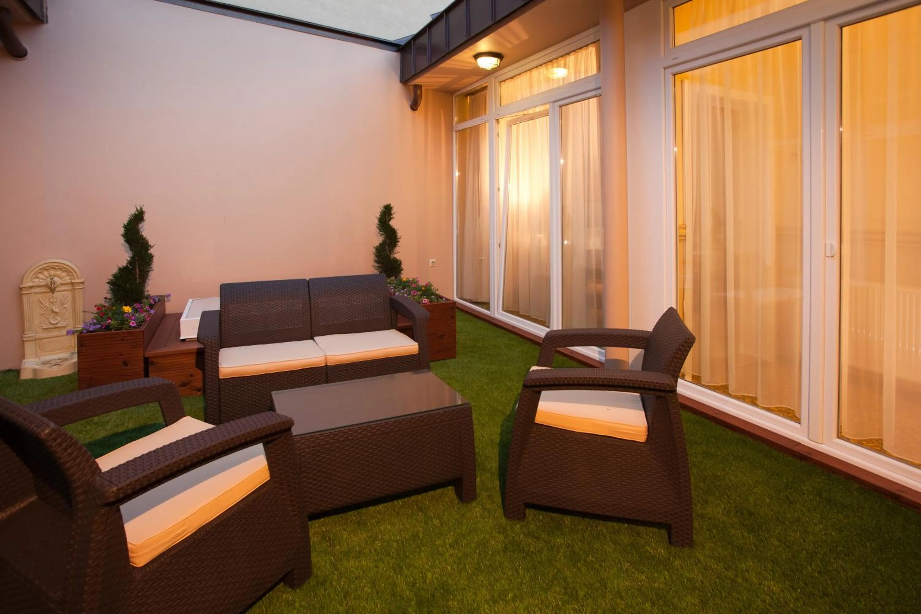 Balcony/Terrace in Barokk Hotel Promenád