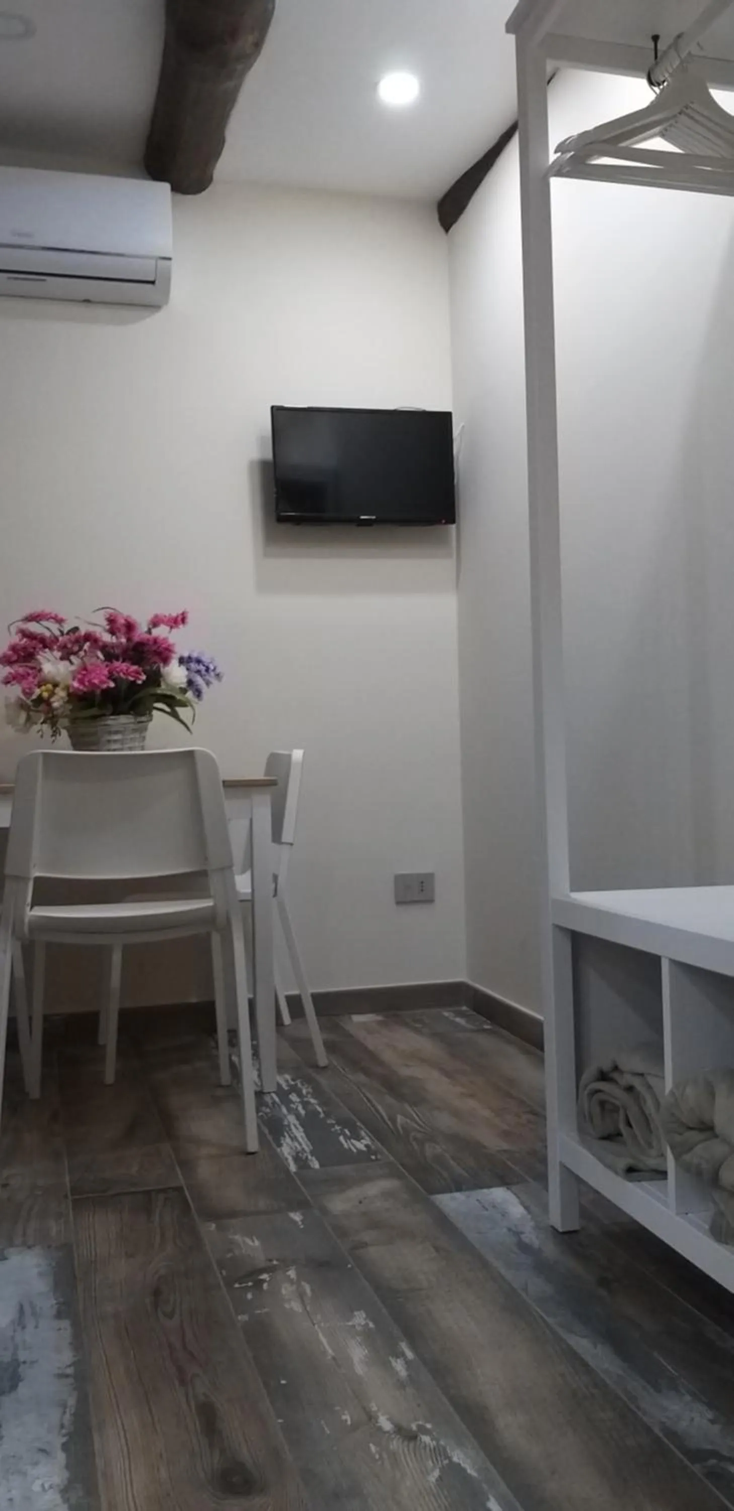 Dining area in O' Scartellato