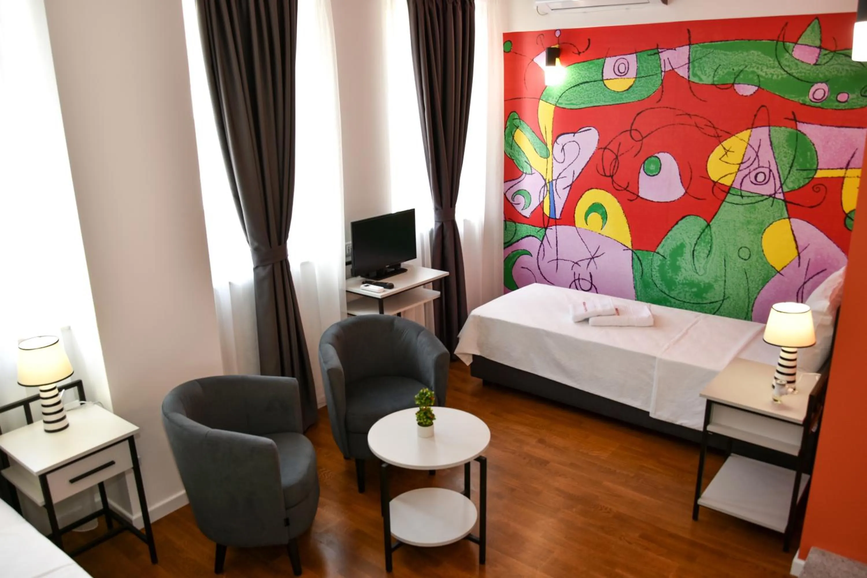 TV and multimedia, Bed in Osten Art Hotel