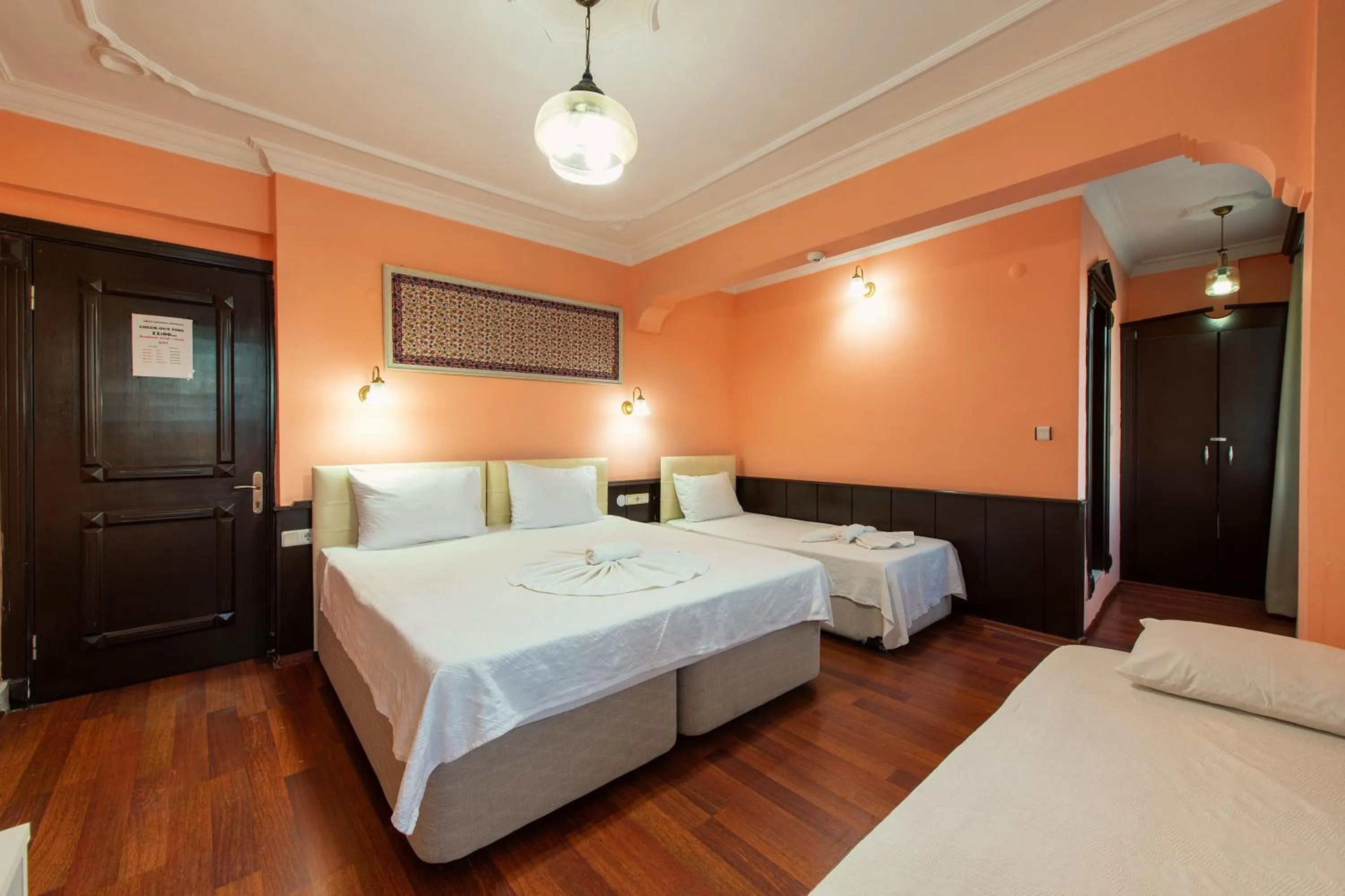 Triple Room with Balcony in EPHESUS CENTRUM