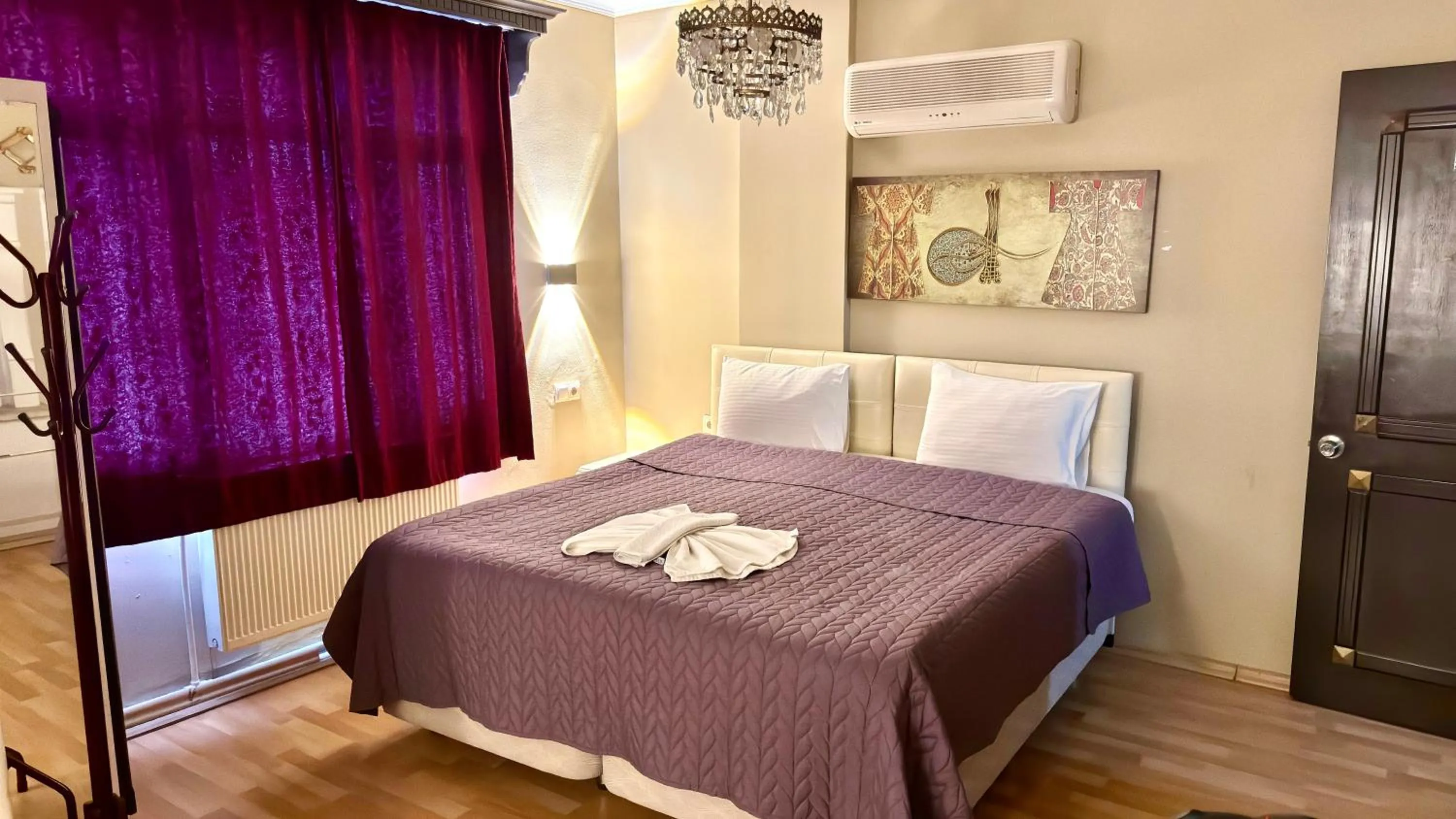 Bed in EPHESUS CENTRUM