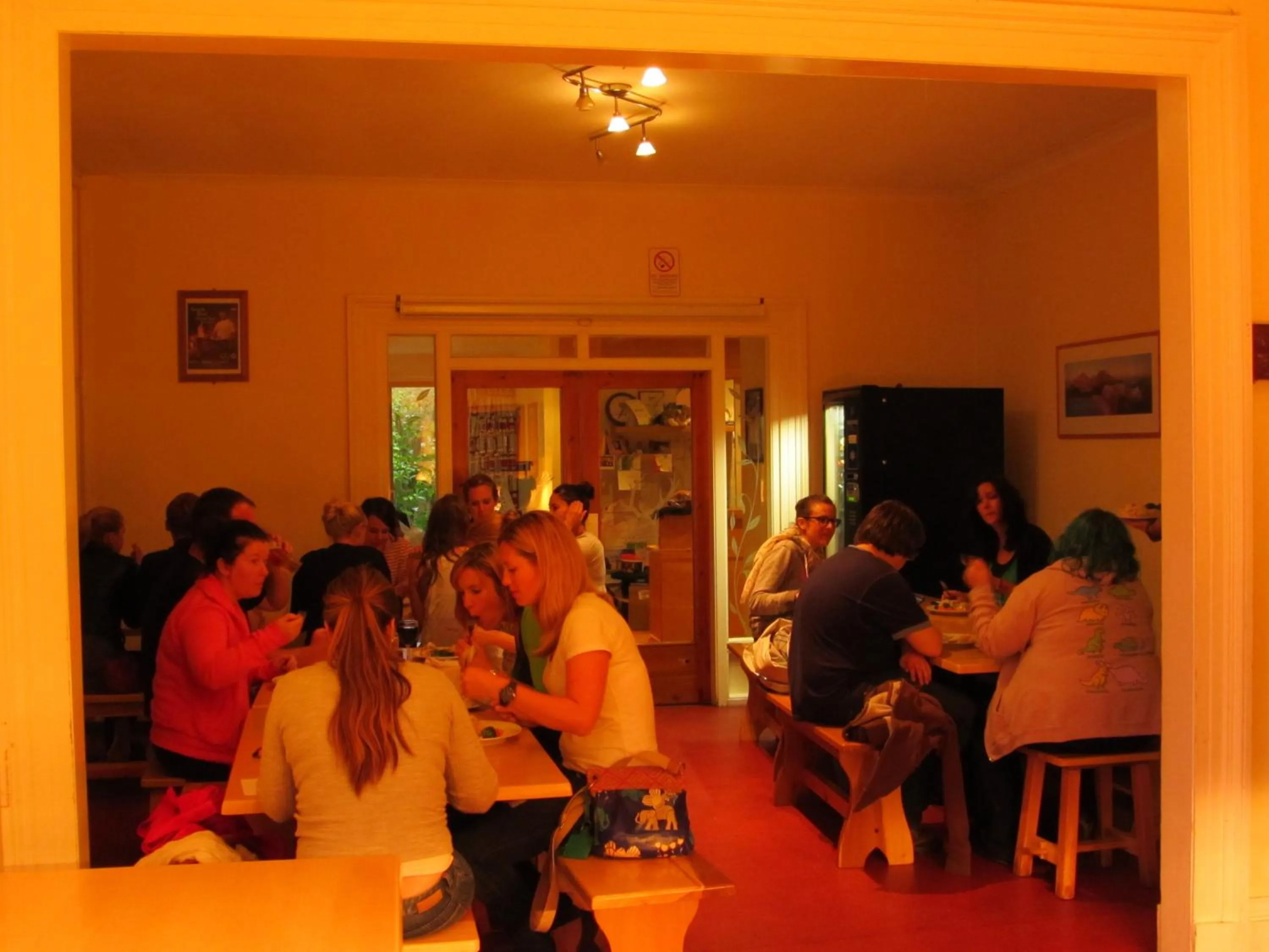 Restaurant/places to eat in Morag's Lodge