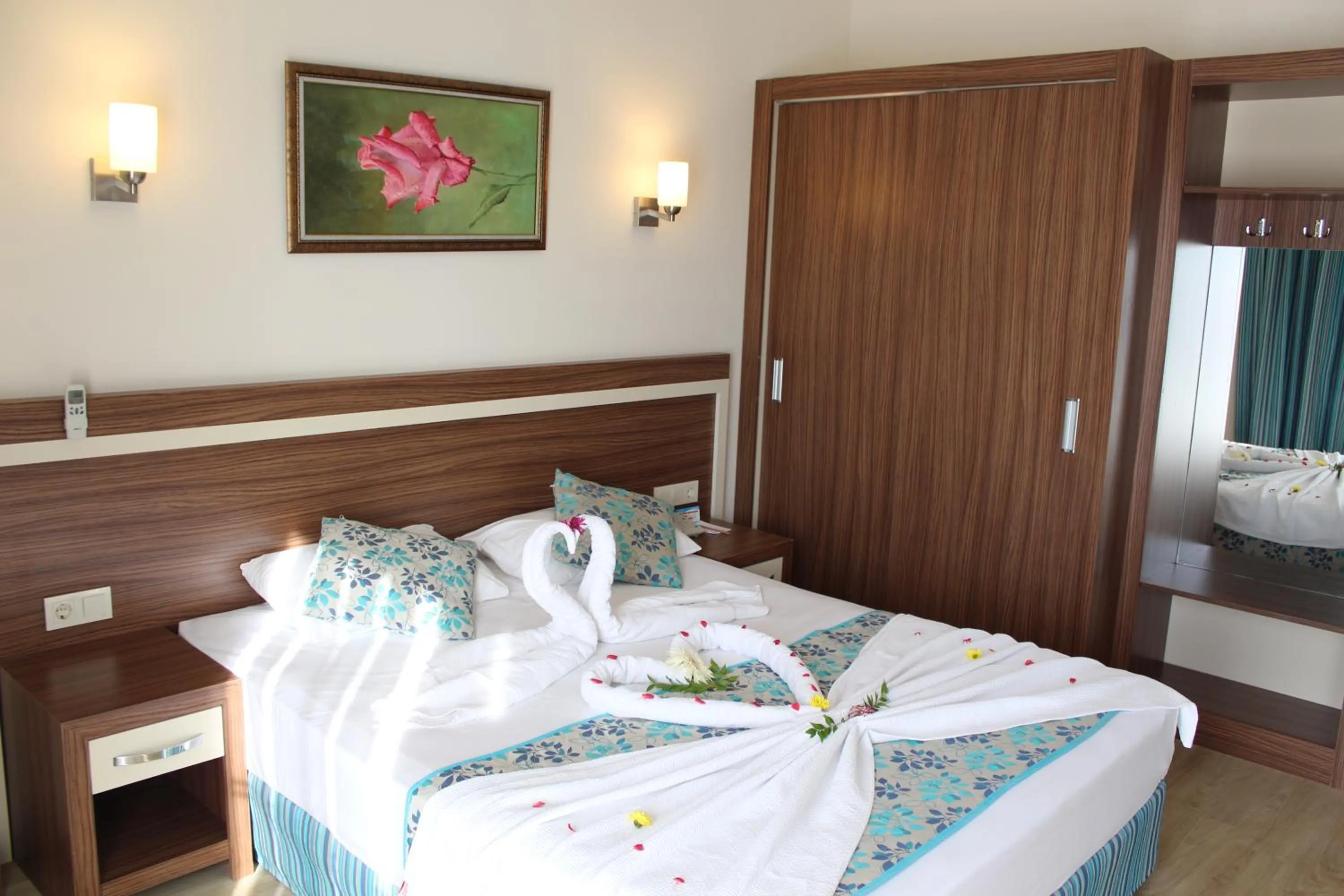 Side West Park Hotel