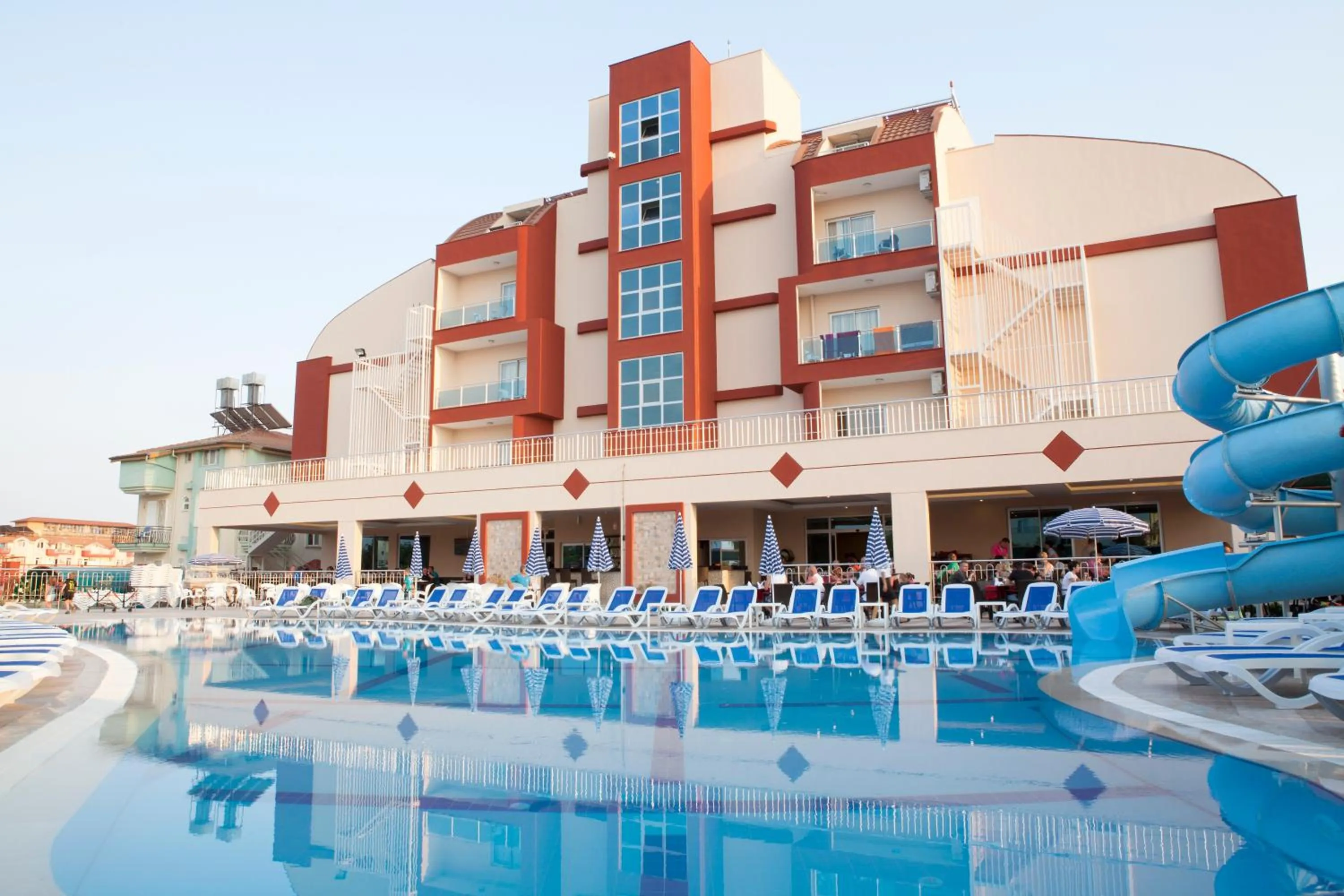 Swimming pool in Side West Park Hotel