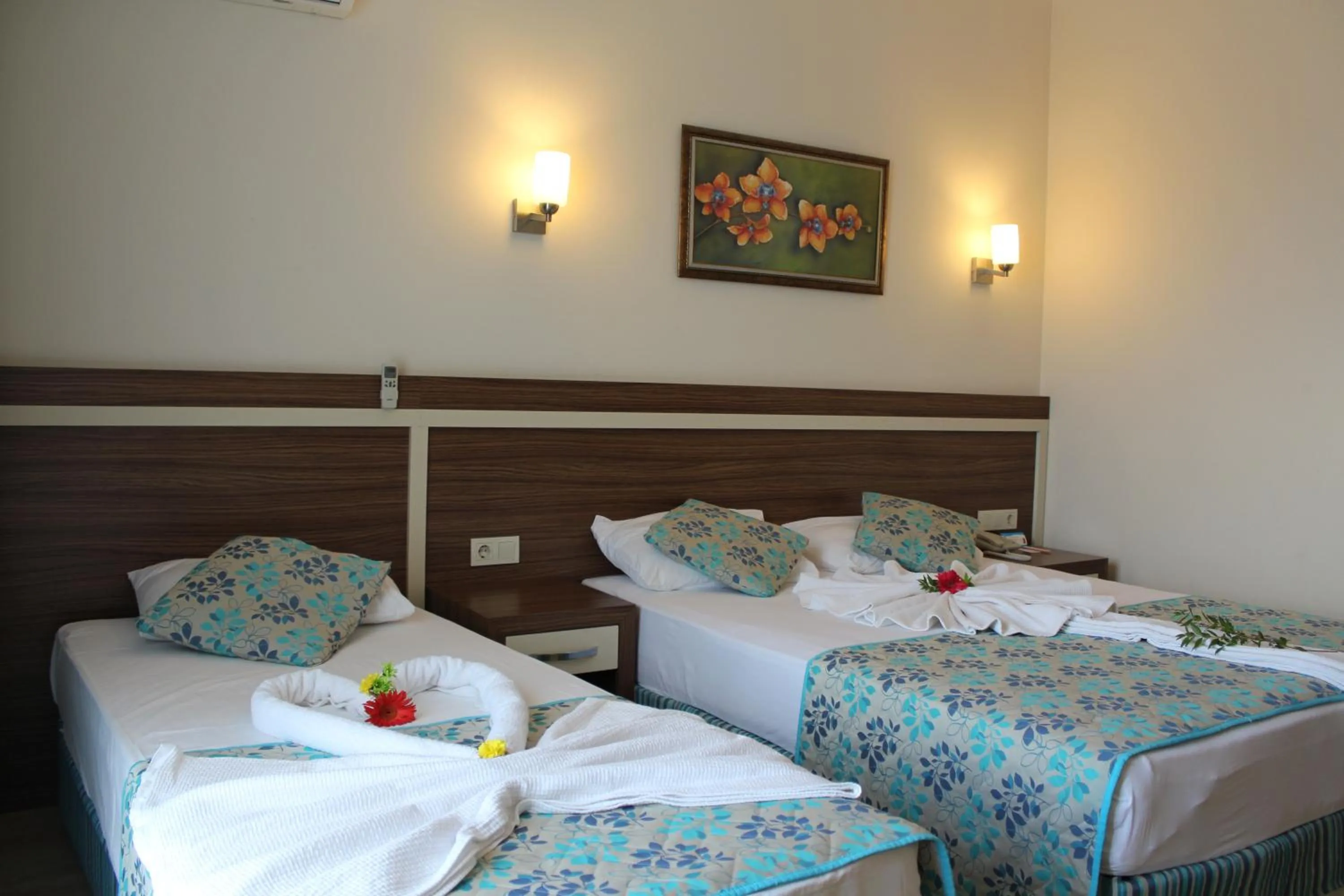 Side West Park Hotel