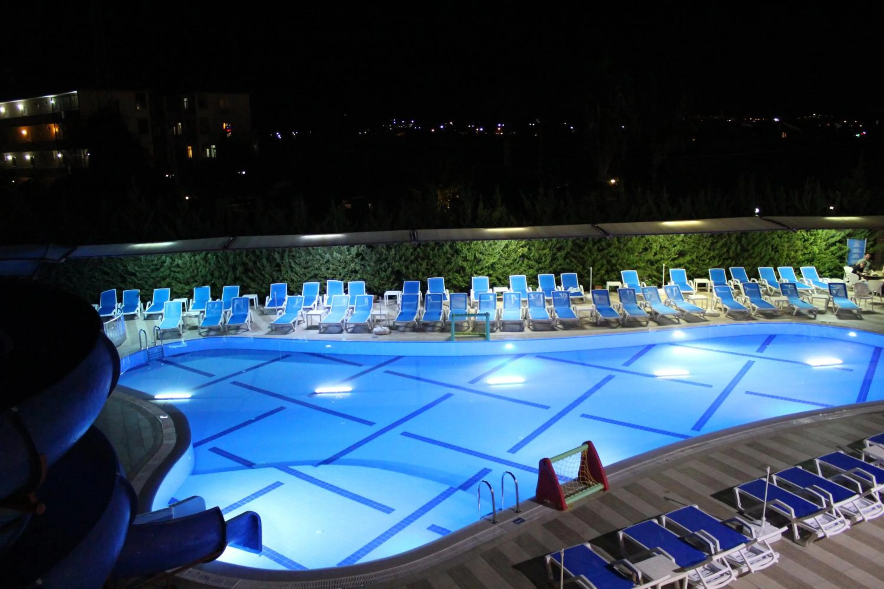 Night in Side West Park Hotel