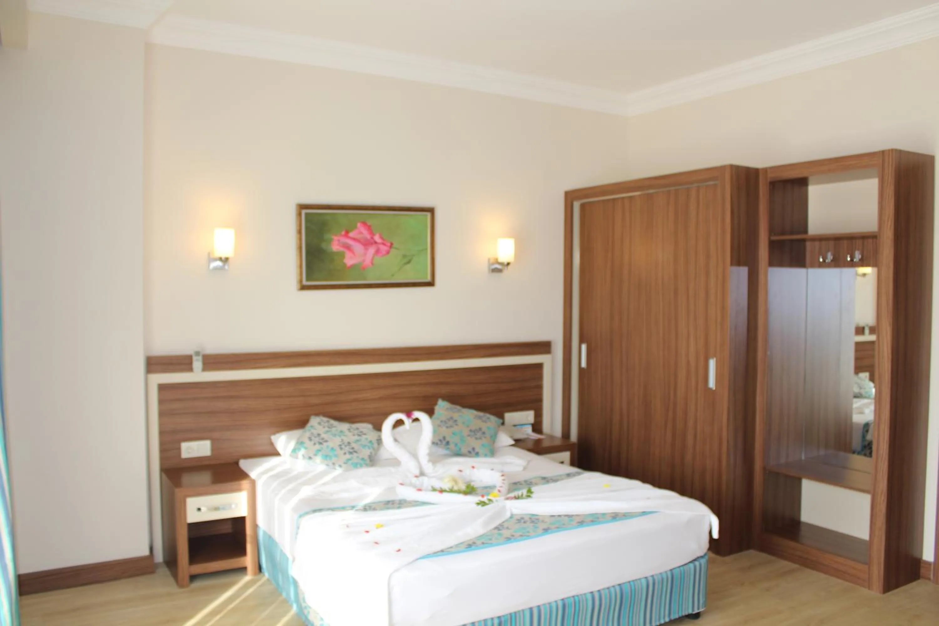 Side West Park Hotel