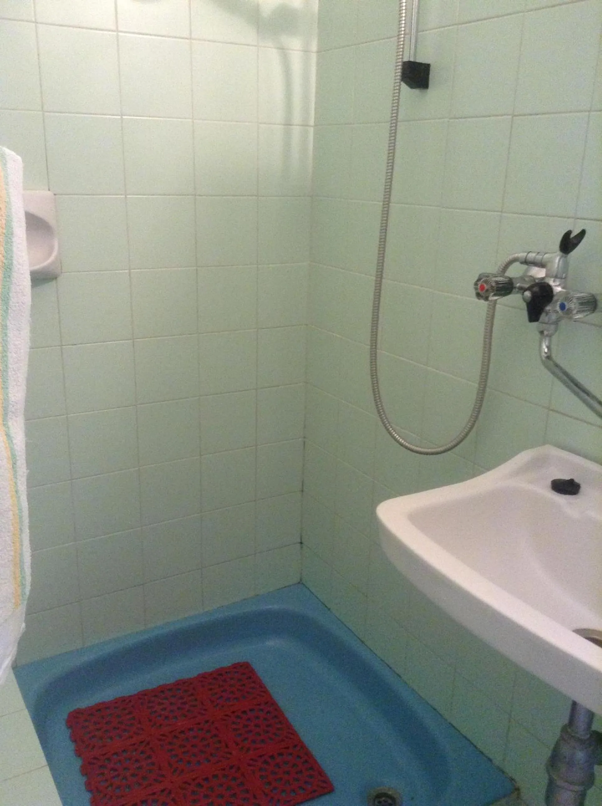 Shower in Agria Retur Vendégház
